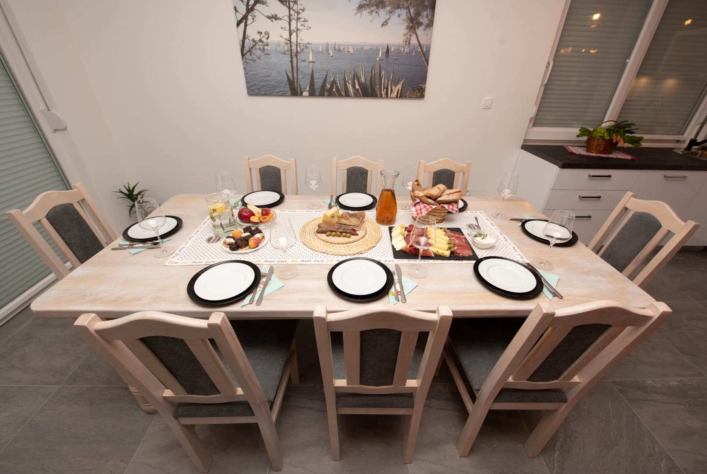 Villa photo 2