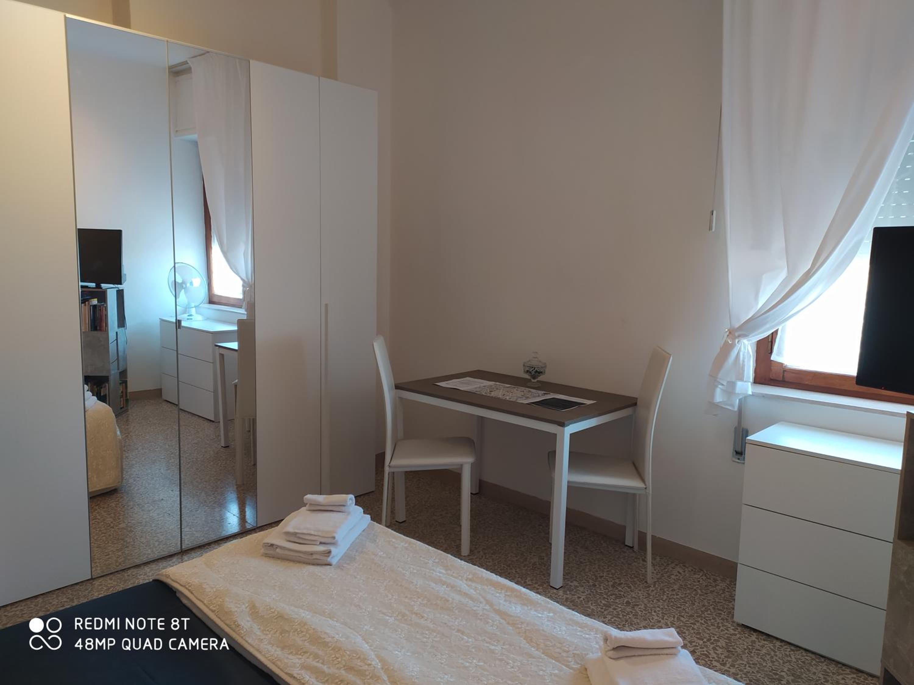 Double Room with Private Bathroom photo 3