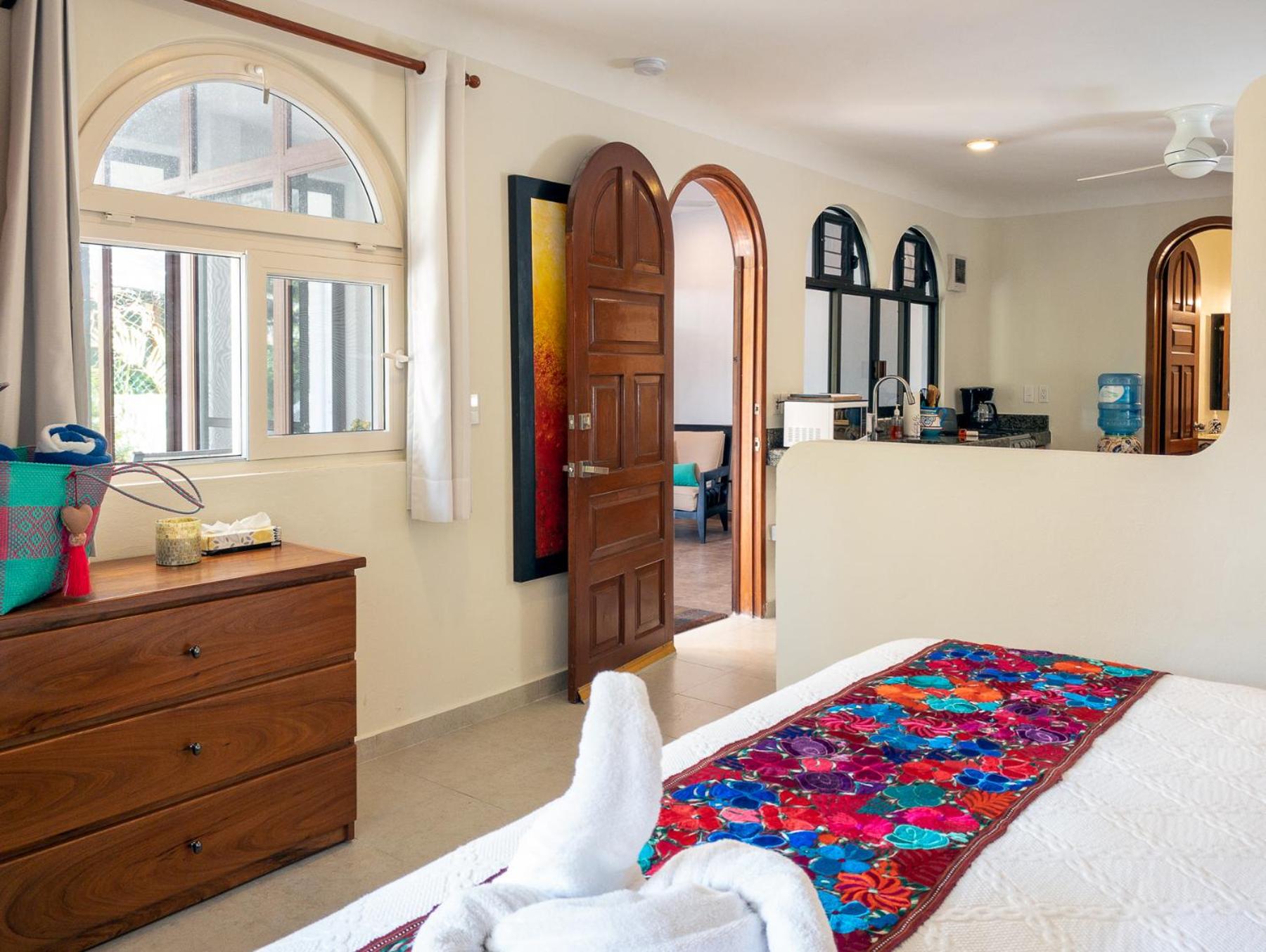Studio Apartment with King Bed
