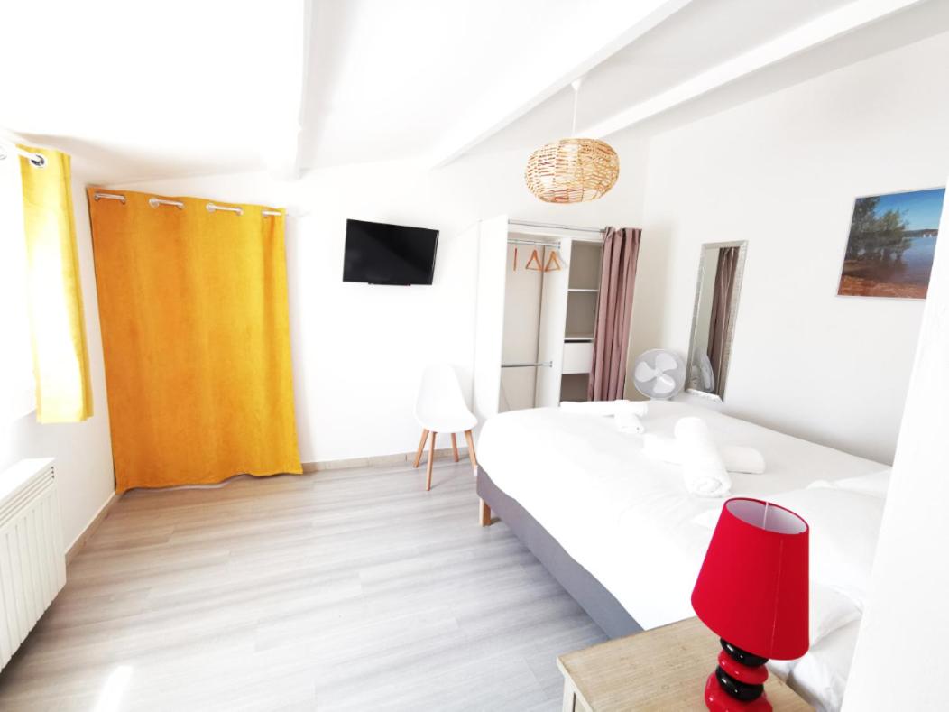 Two-Bedroom House photo 2