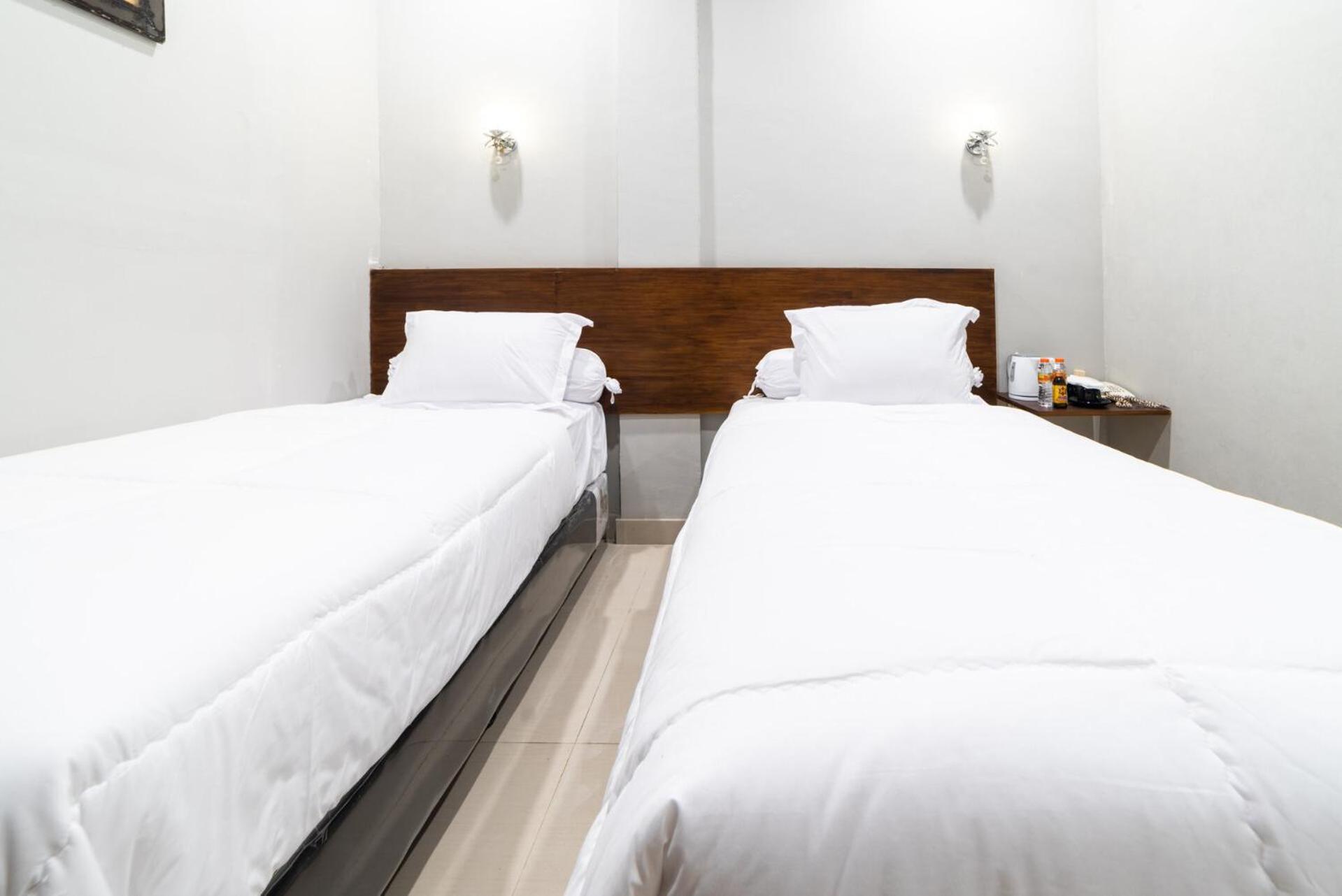 Deluxe Twin Room - Photo 2