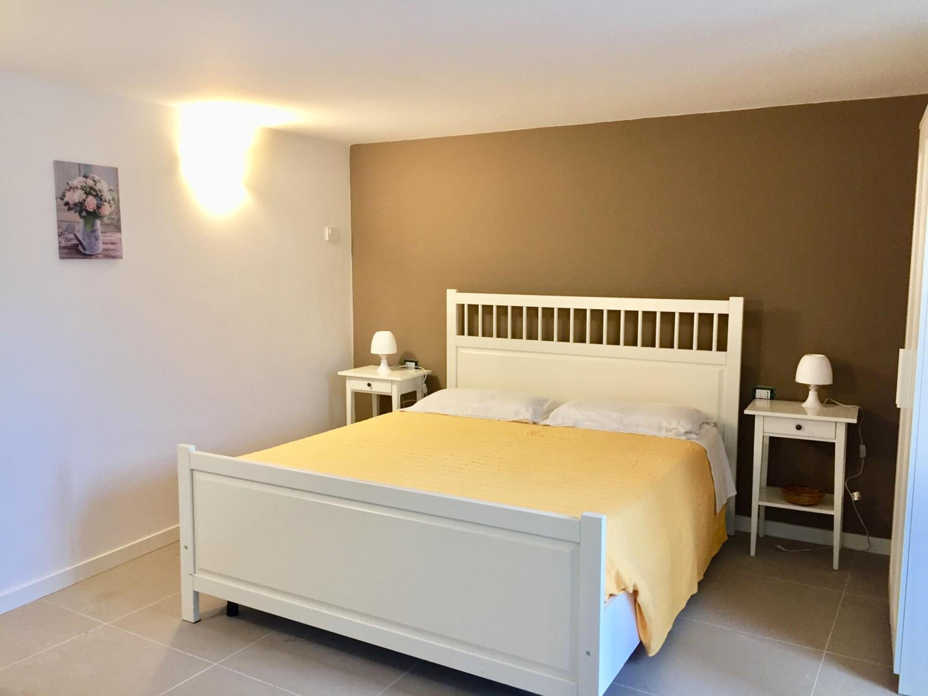 Studio Apartment photo 1