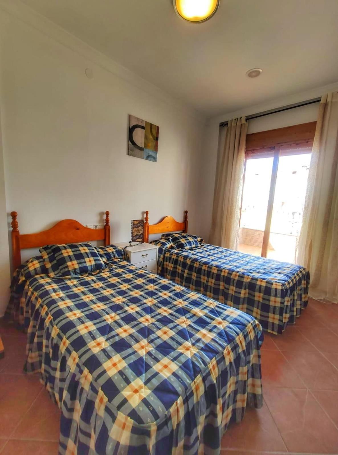 Casa de cuatro habitaciones