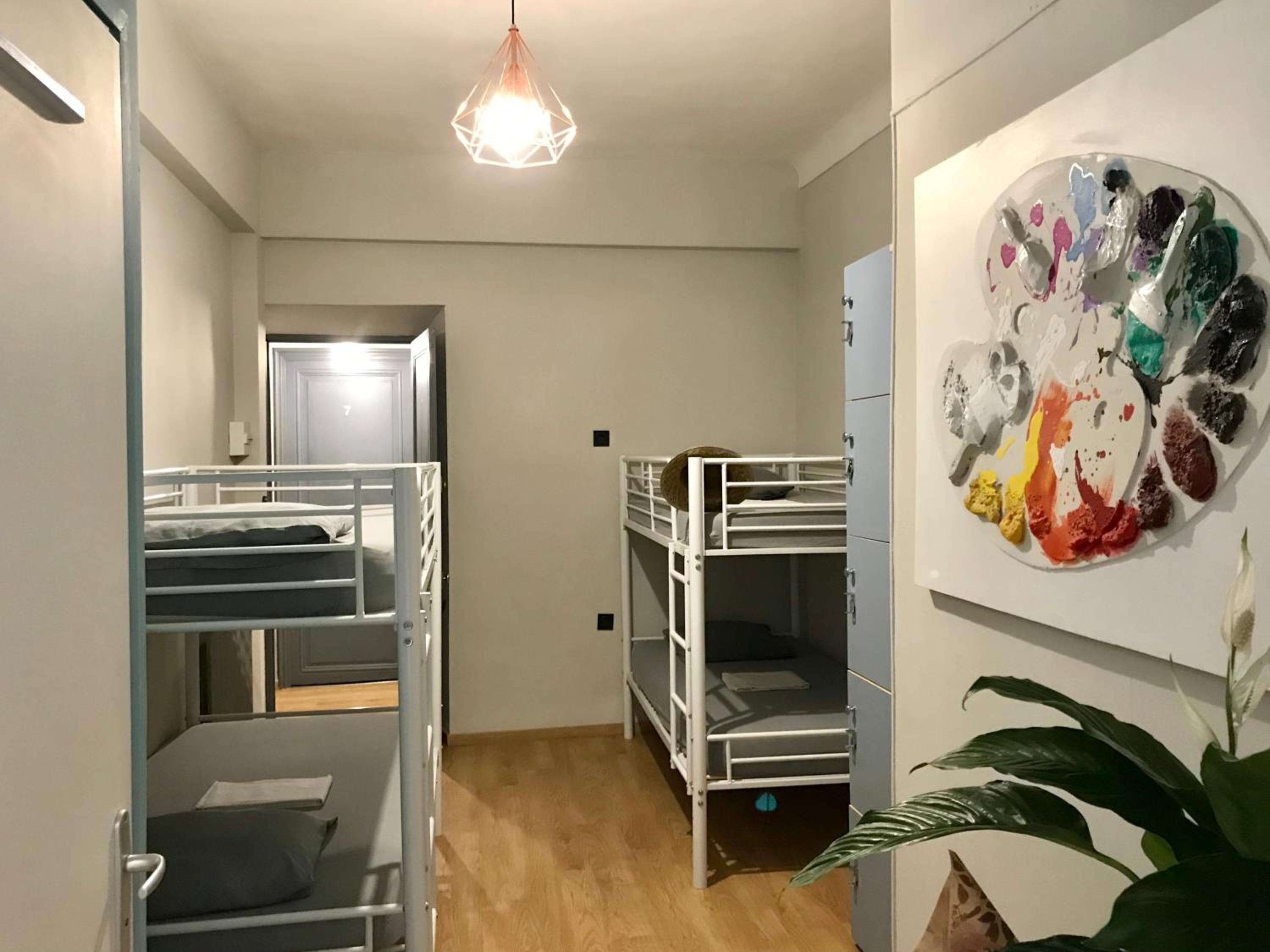 Bed in 6-Bed Mixed Dormitory Room