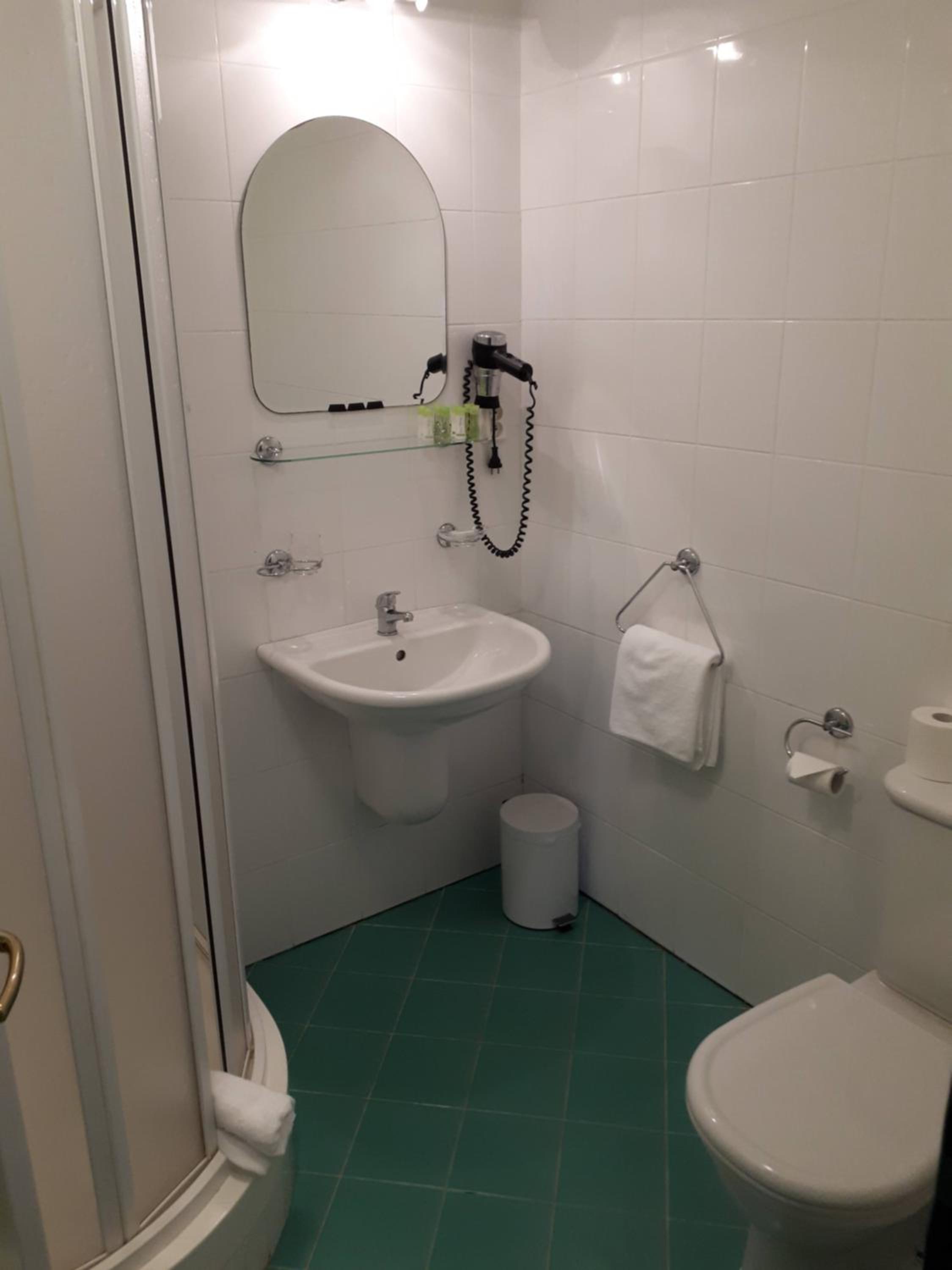 Standard Double Room photo 2