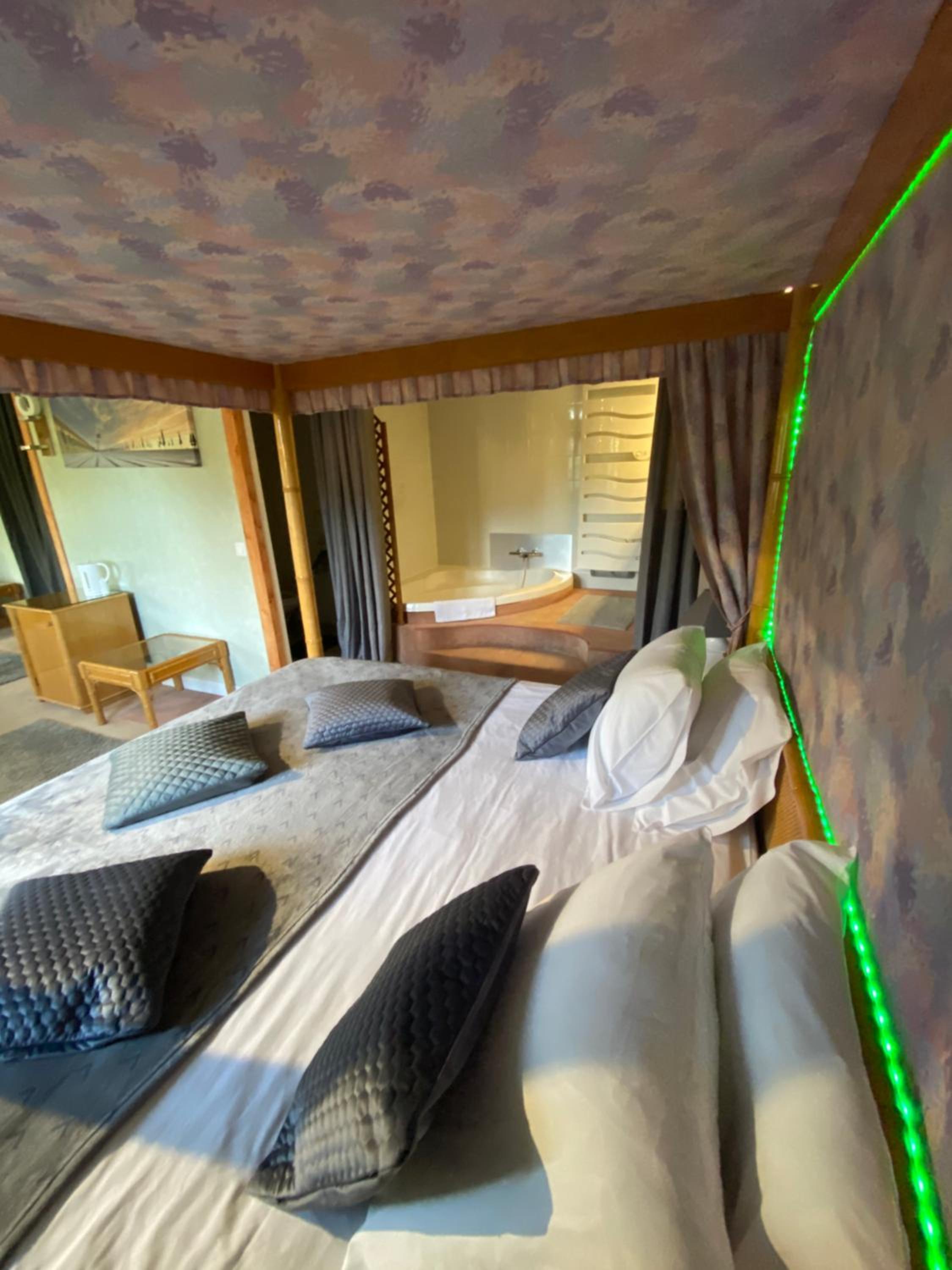 King Suite photo 3
