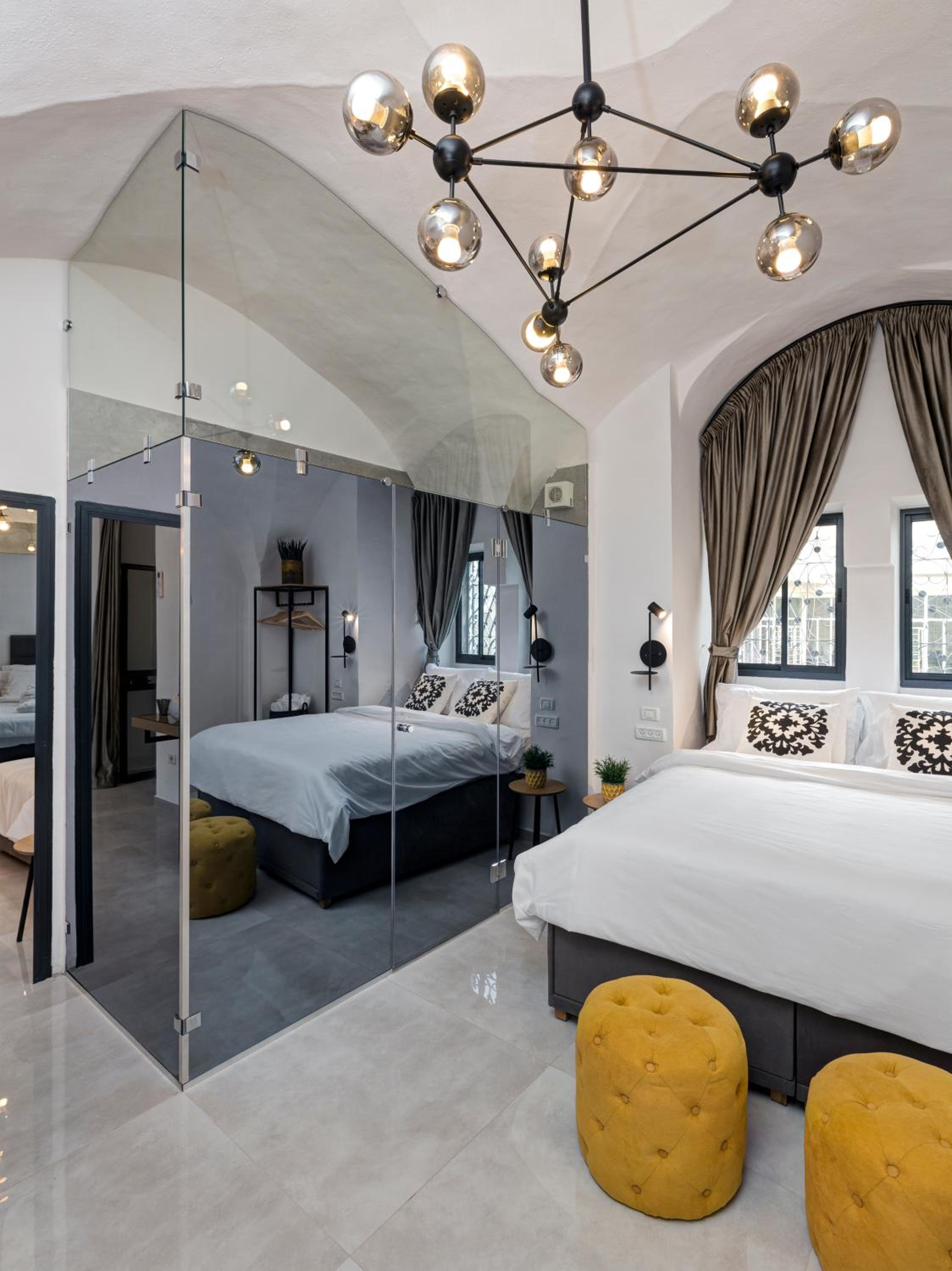 Two-Bedroom Suite - Photo 7