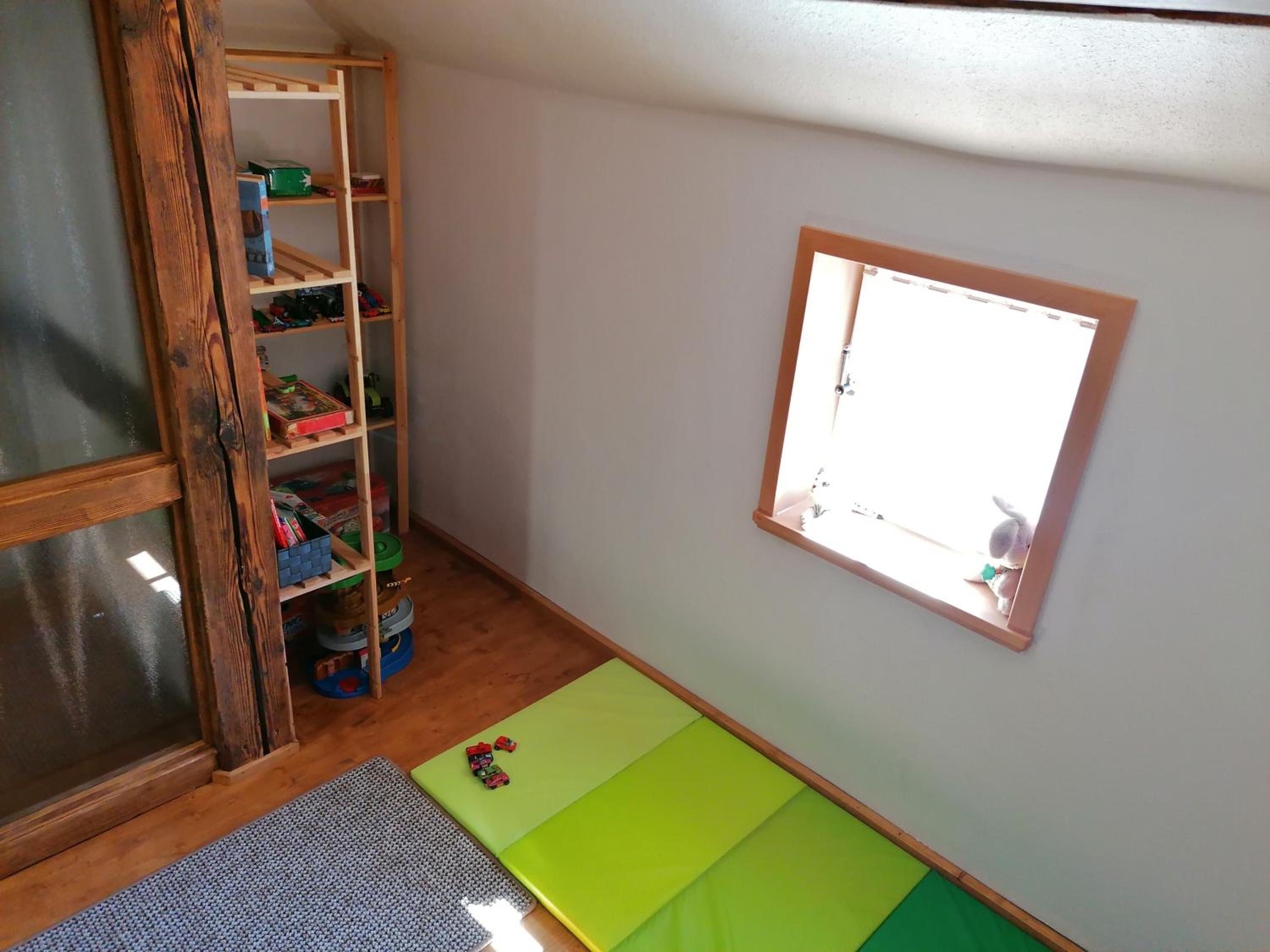 Standard Twin Room with Shared Bathroom photo 3