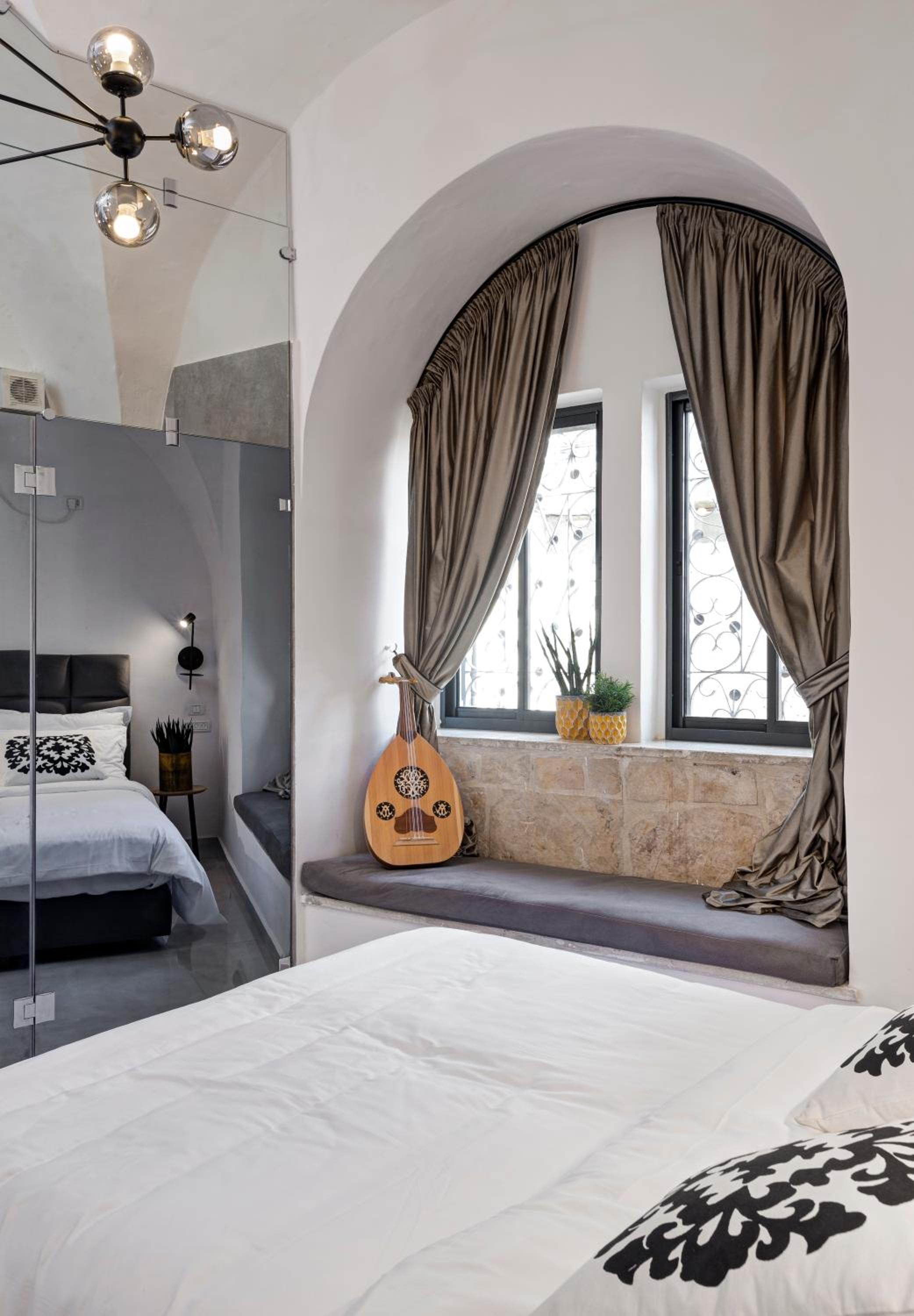 Two-Bedroom Suite - Photo 3