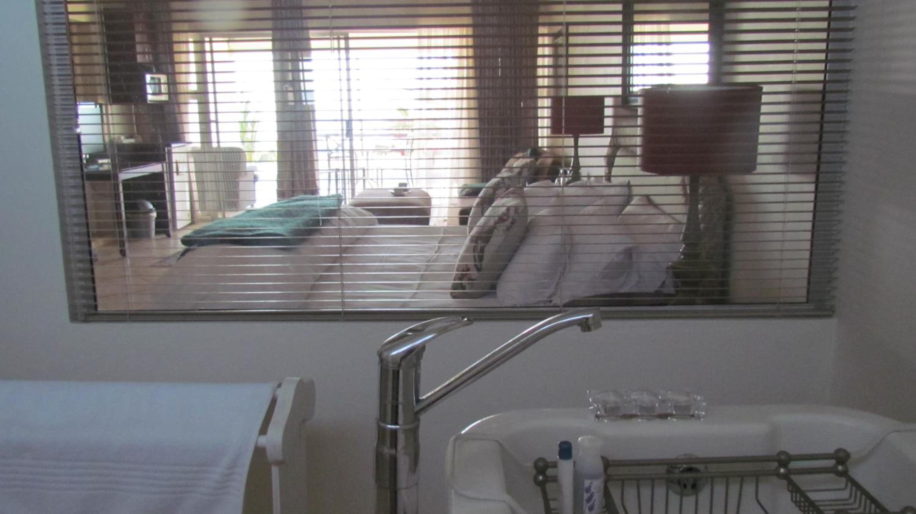 Superior Double or Twin Room with Sea View - Photo 23