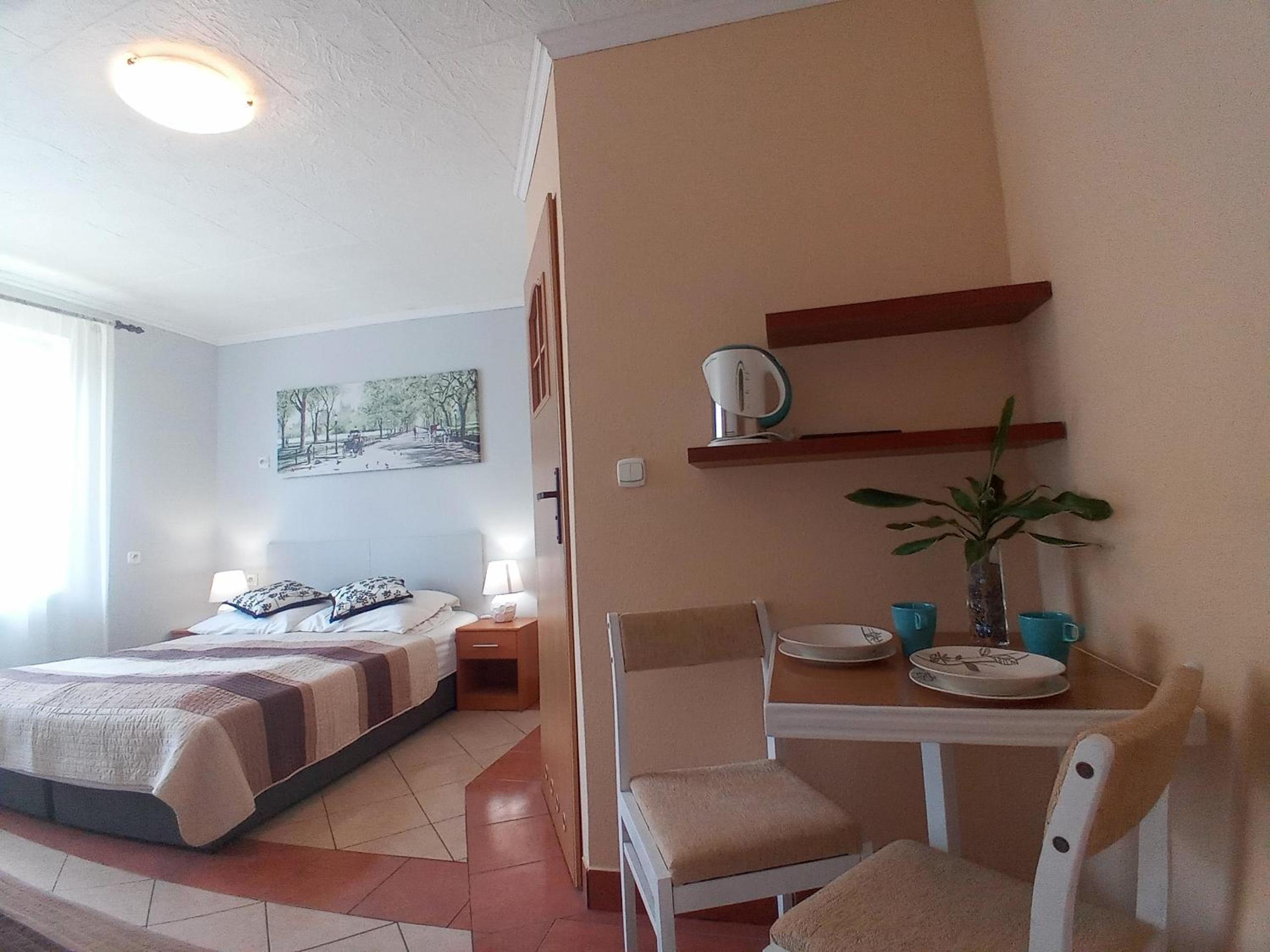Budget Triple Room photo 1