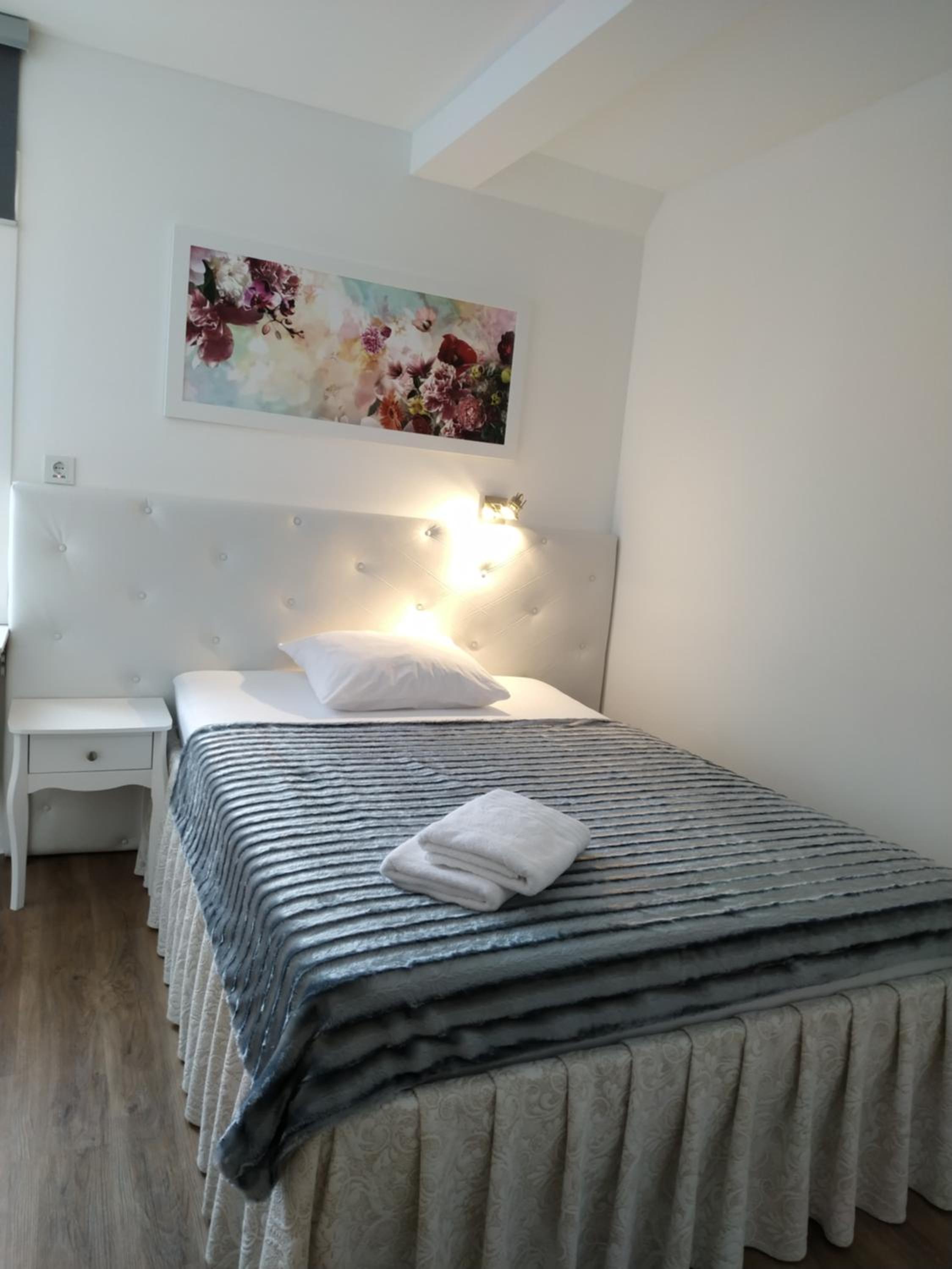 Single Room photo 1