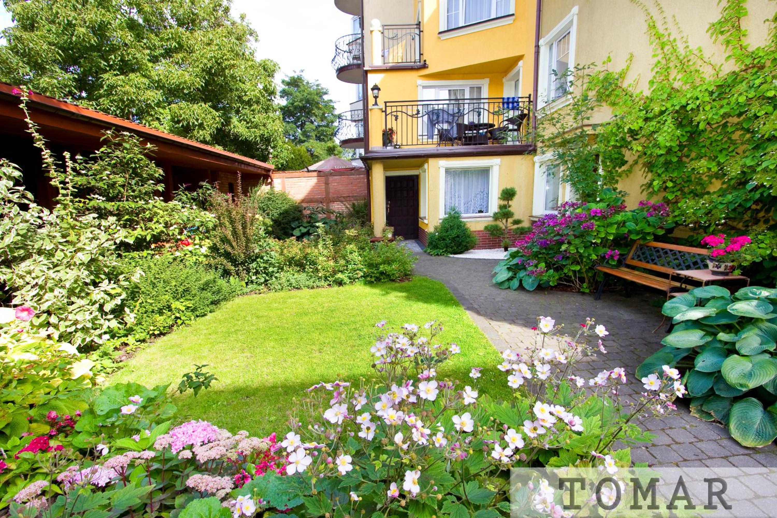 Deluxe Double Room with Extra Bed photo 3