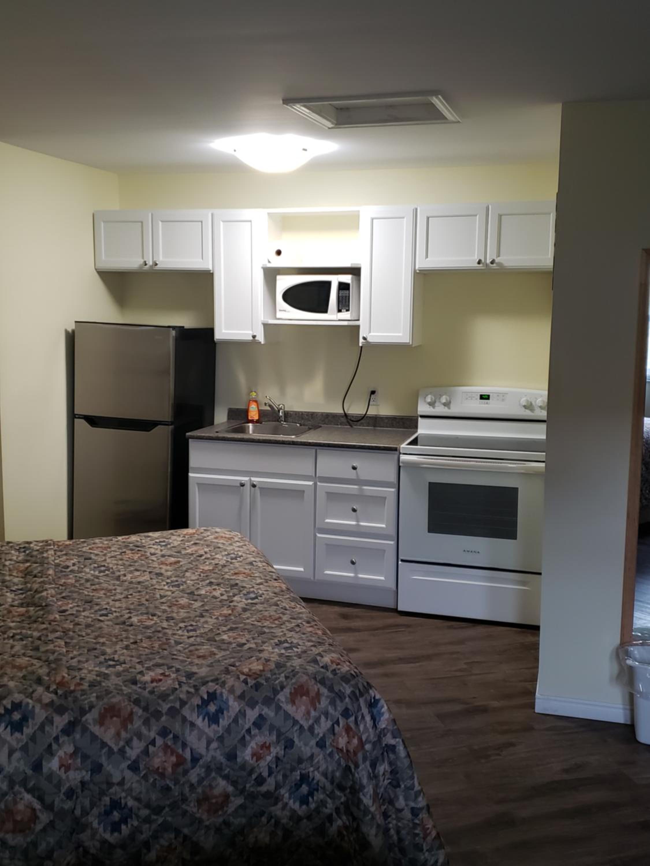 Deluxe Double Room (2 Adults + 1 Child) photo 1