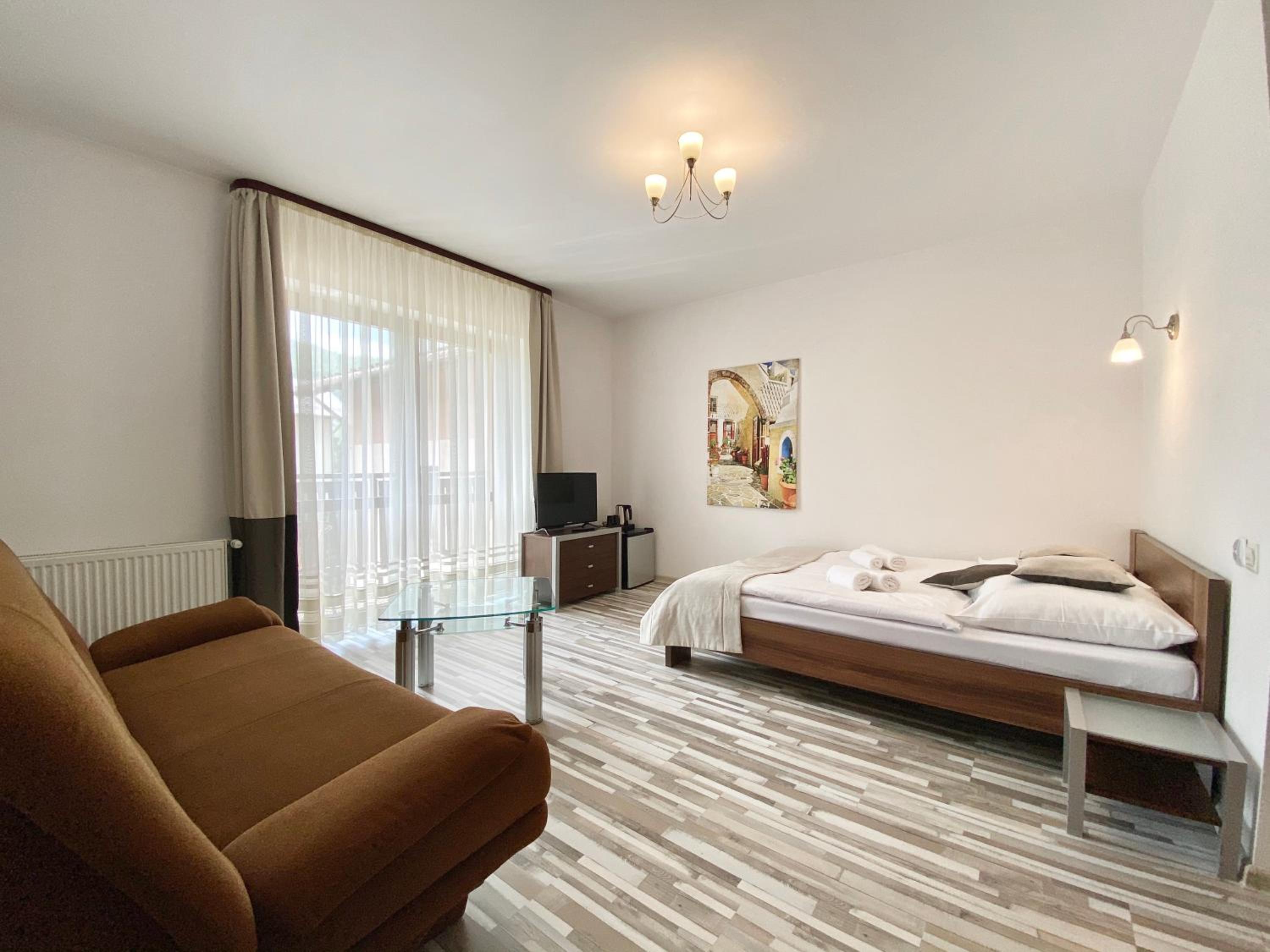 Standard Double Room with Balcony photo 2