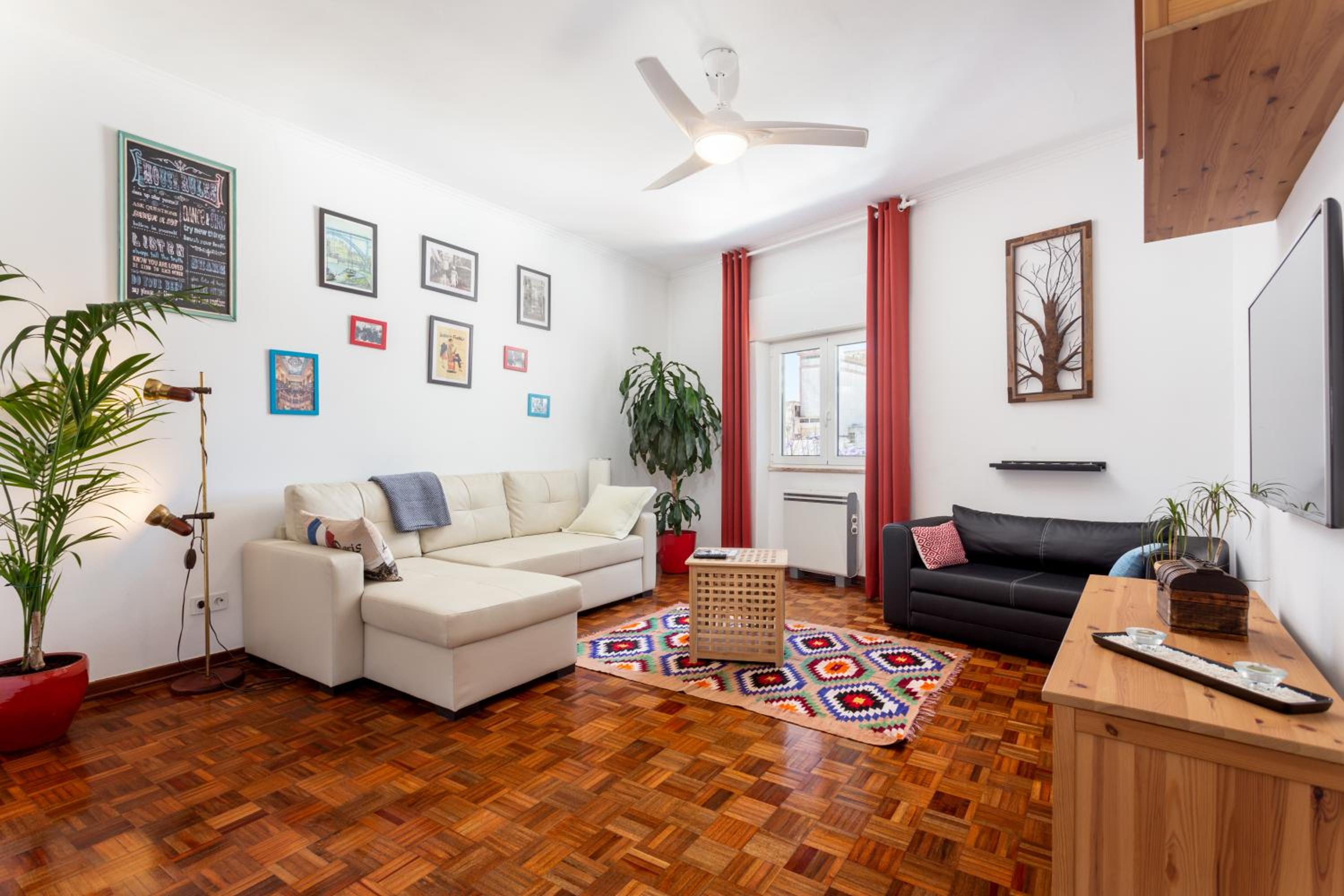 Two-Bedroom Apartment - Photo 32
