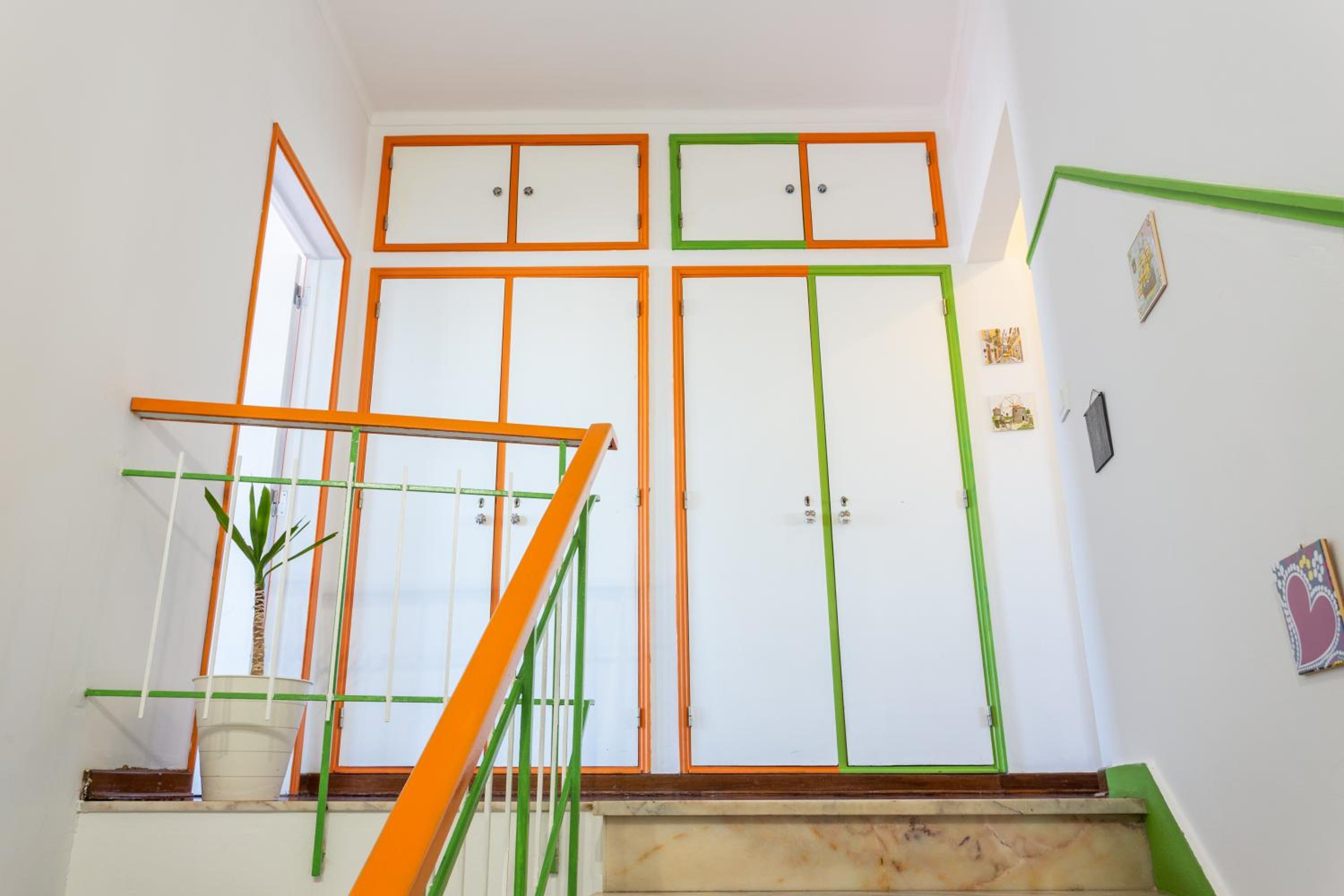 Two-Bedroom Apartment - Photo 2