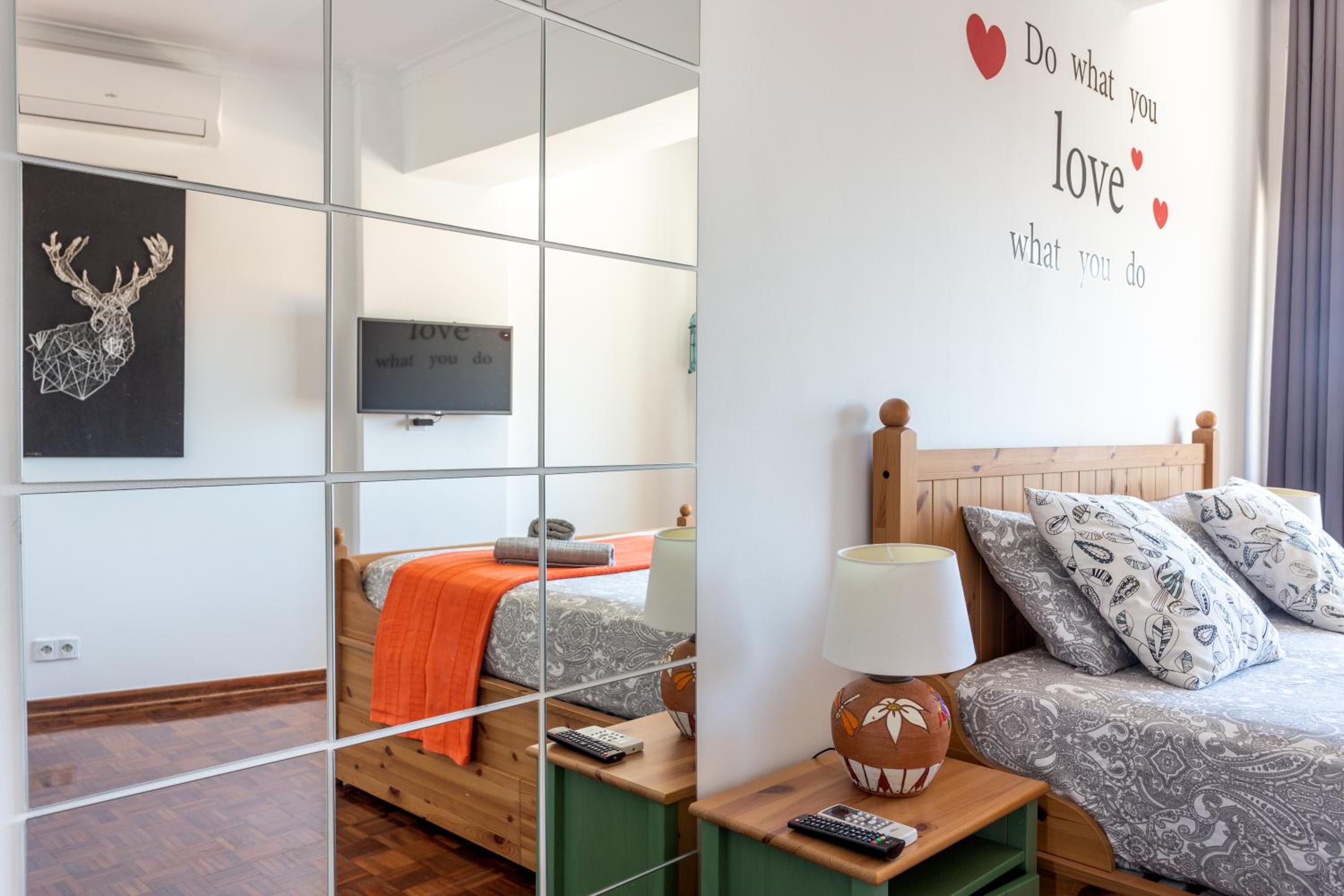 Two-Bedroom Apartment - Photo 24