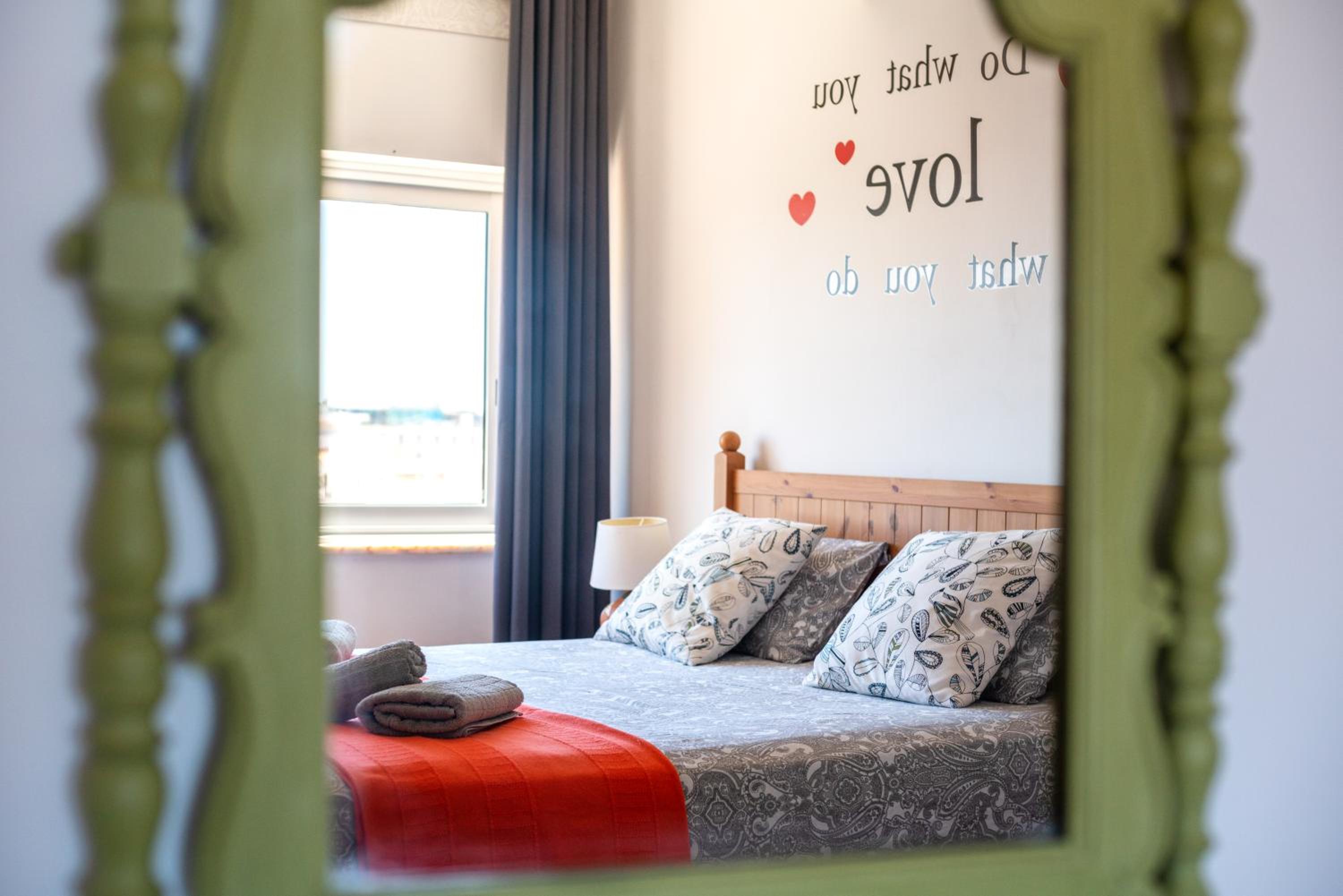 Two-Bedroom Apartment - Photo 15