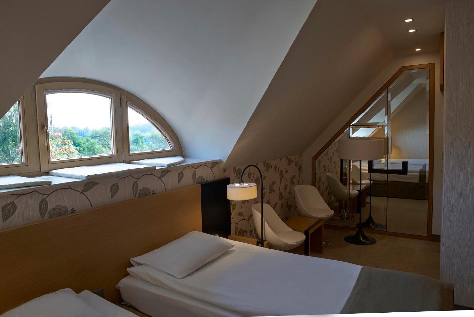 Superior Twin Room - Photo 1