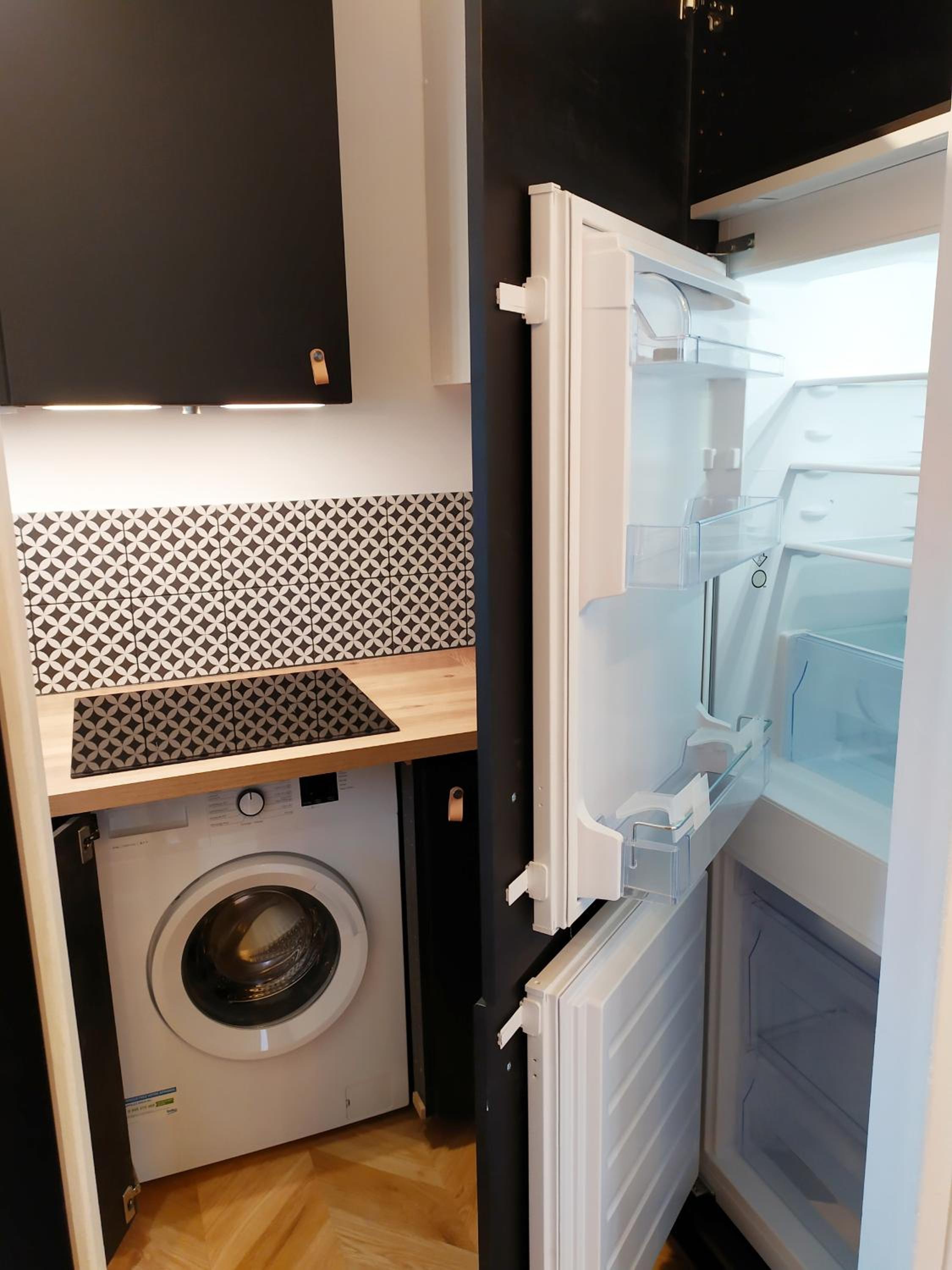 One-Bedroom Apartment - Photo 16