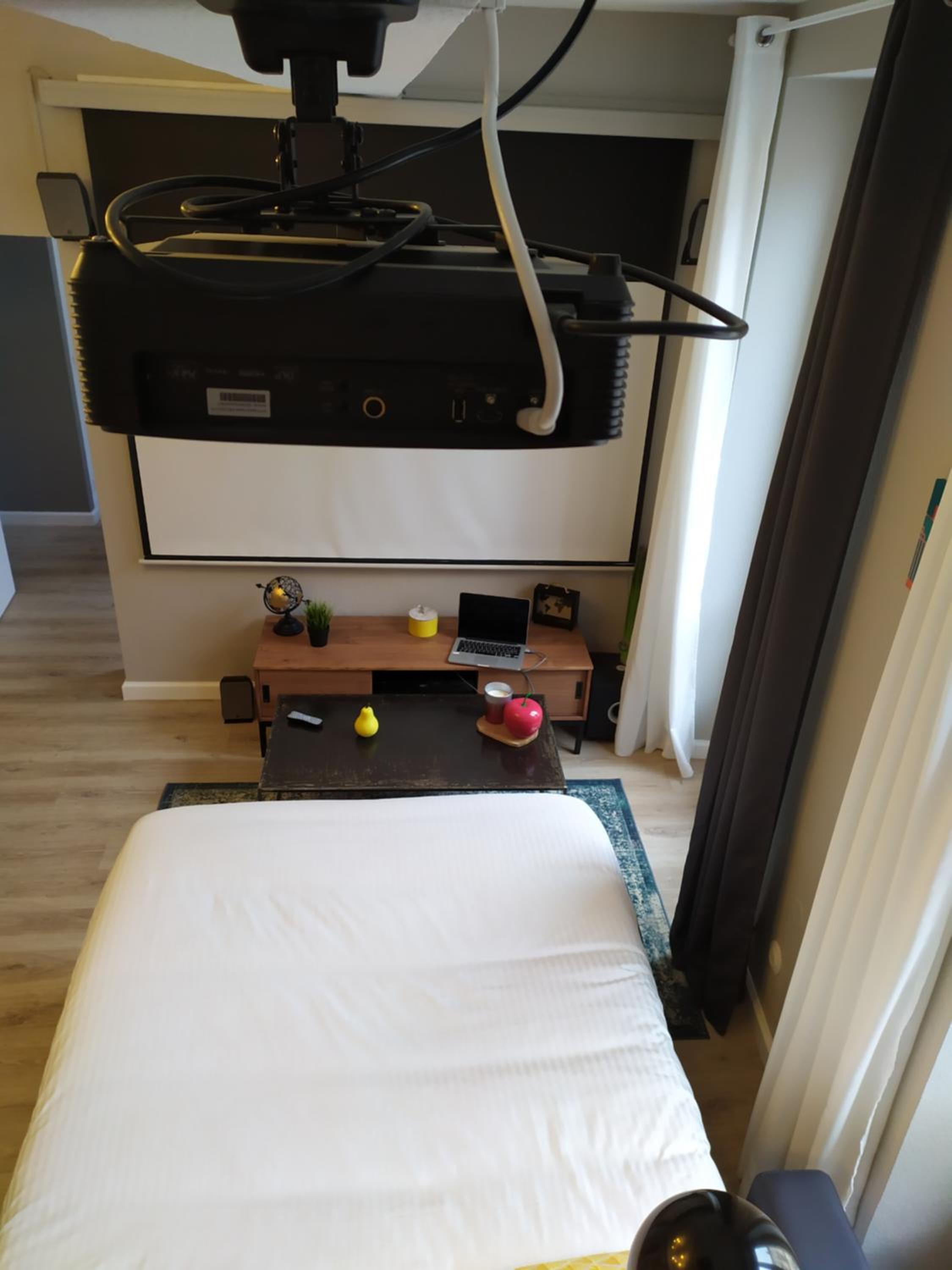 One-Bedroom Apartment - Photo 18