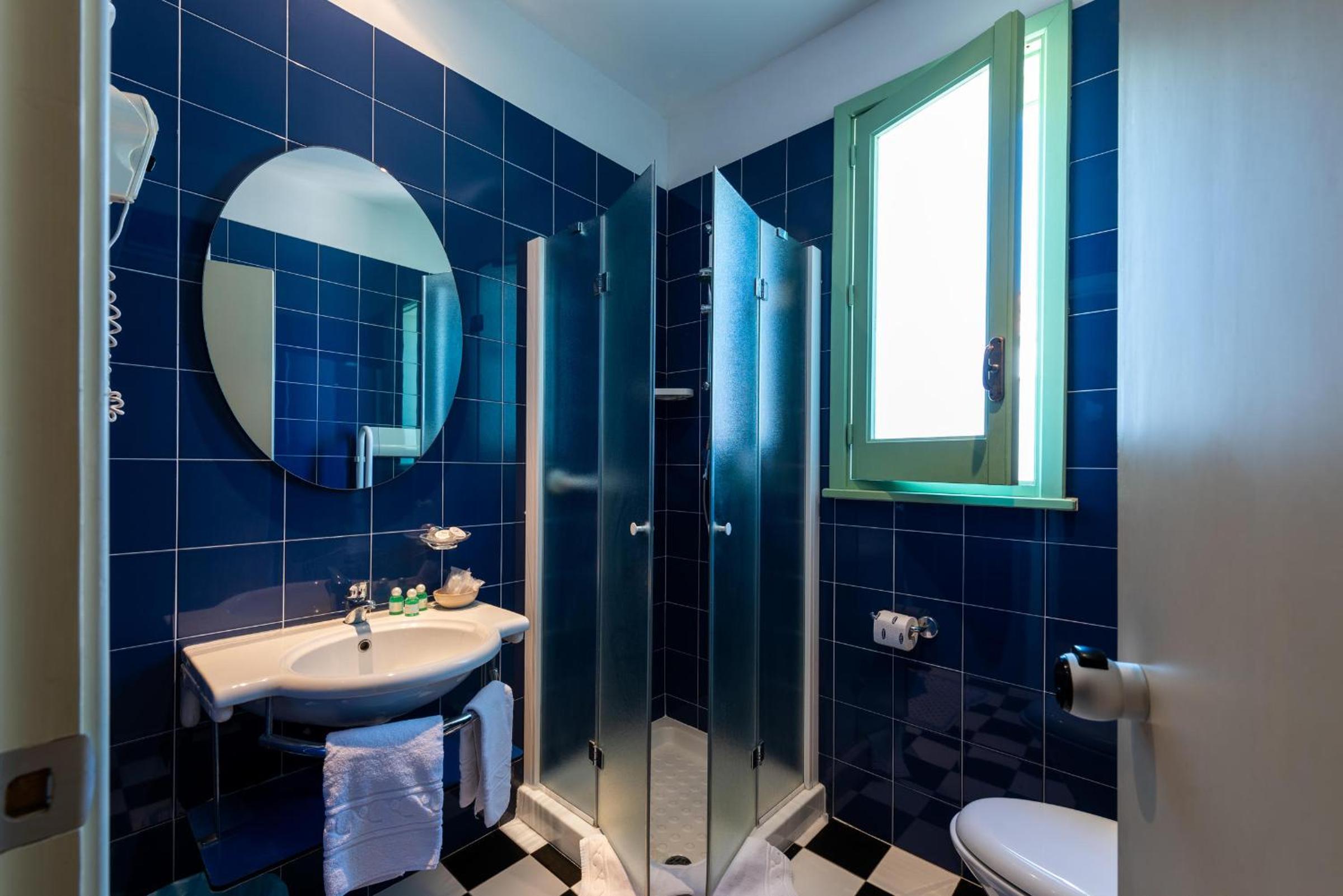 Triple Room with Sea View photo 2