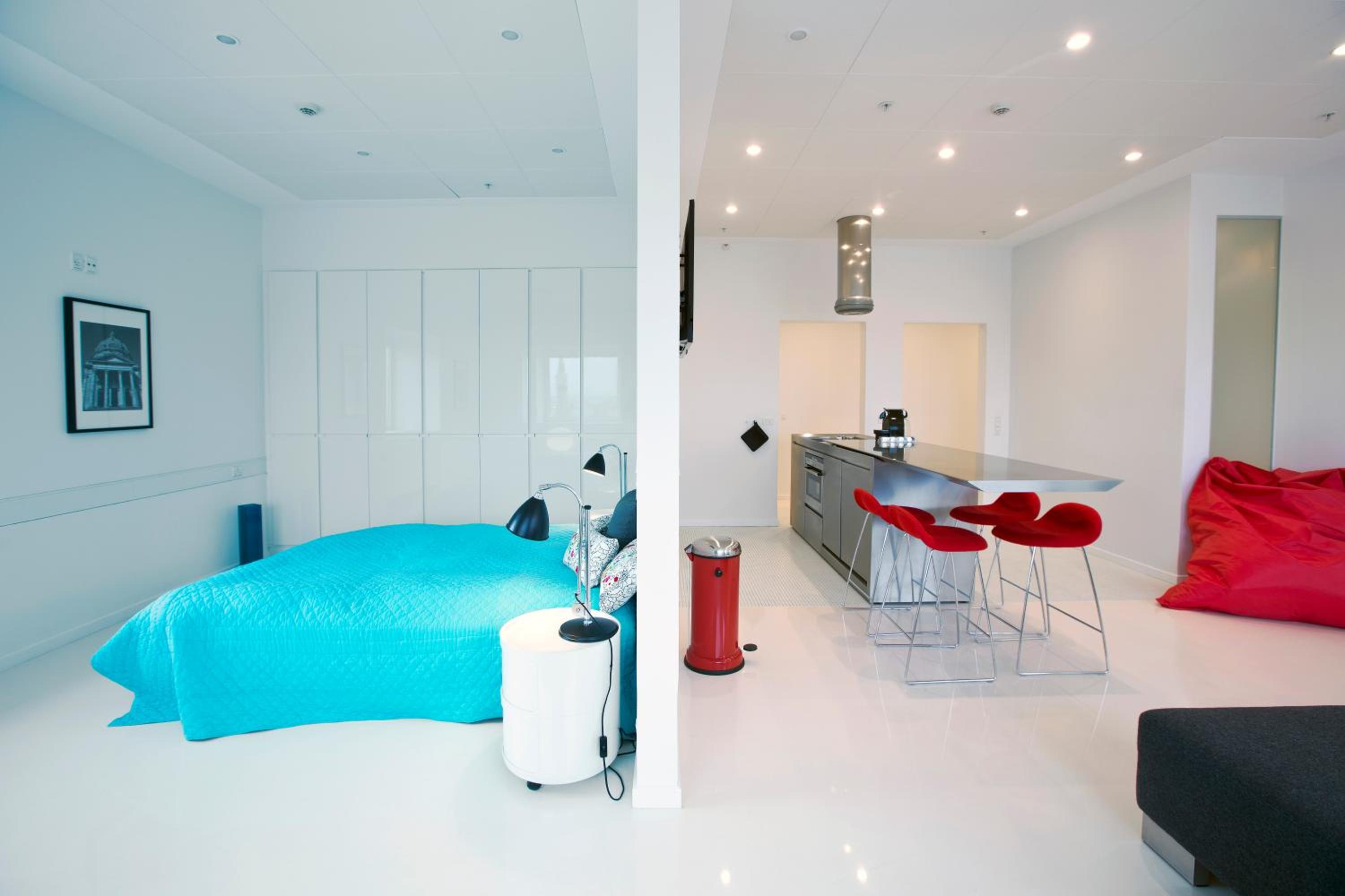 Studio Apartment photo 1
