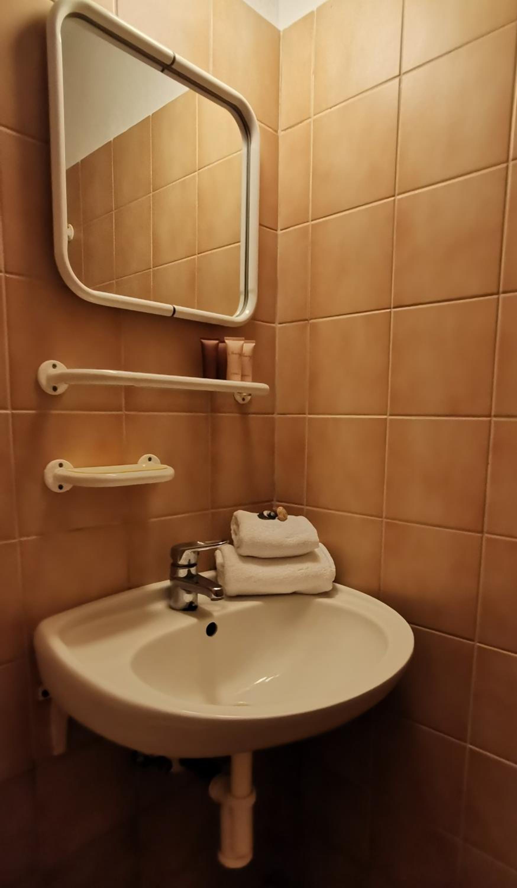 Triple Room - Photo 2