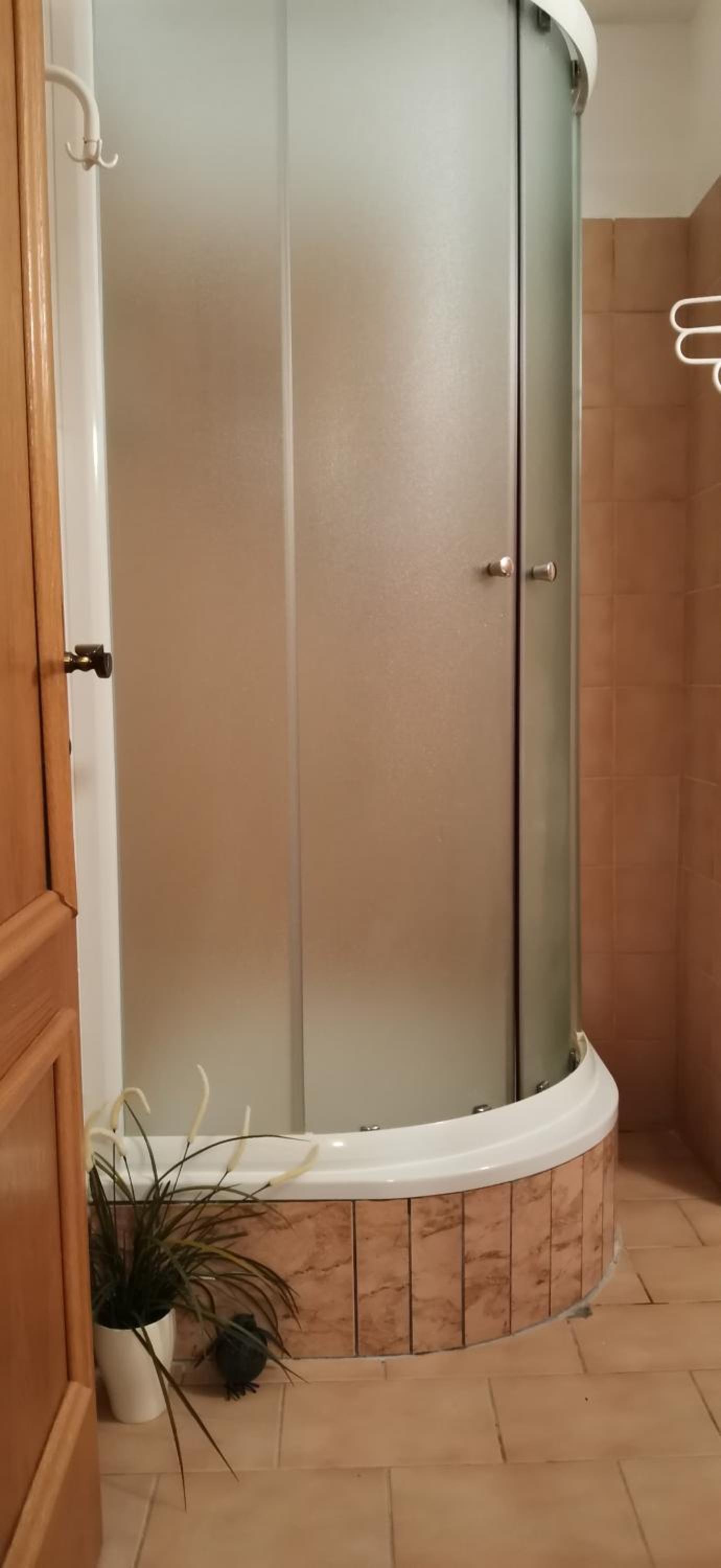 Standard Twin Room - Photo 3