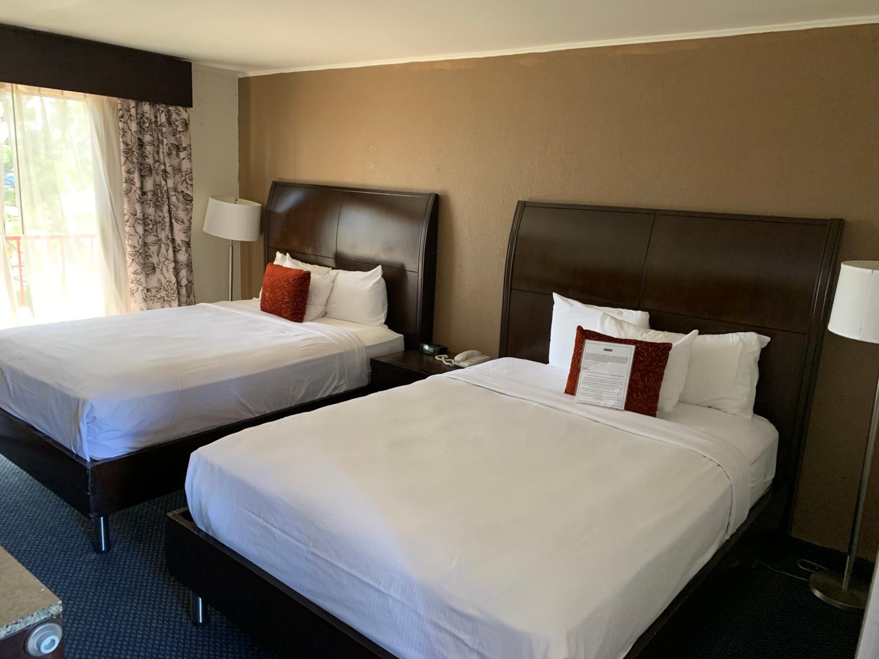 Double Room with Two Double Beds - Non-Smoking - Photo 2