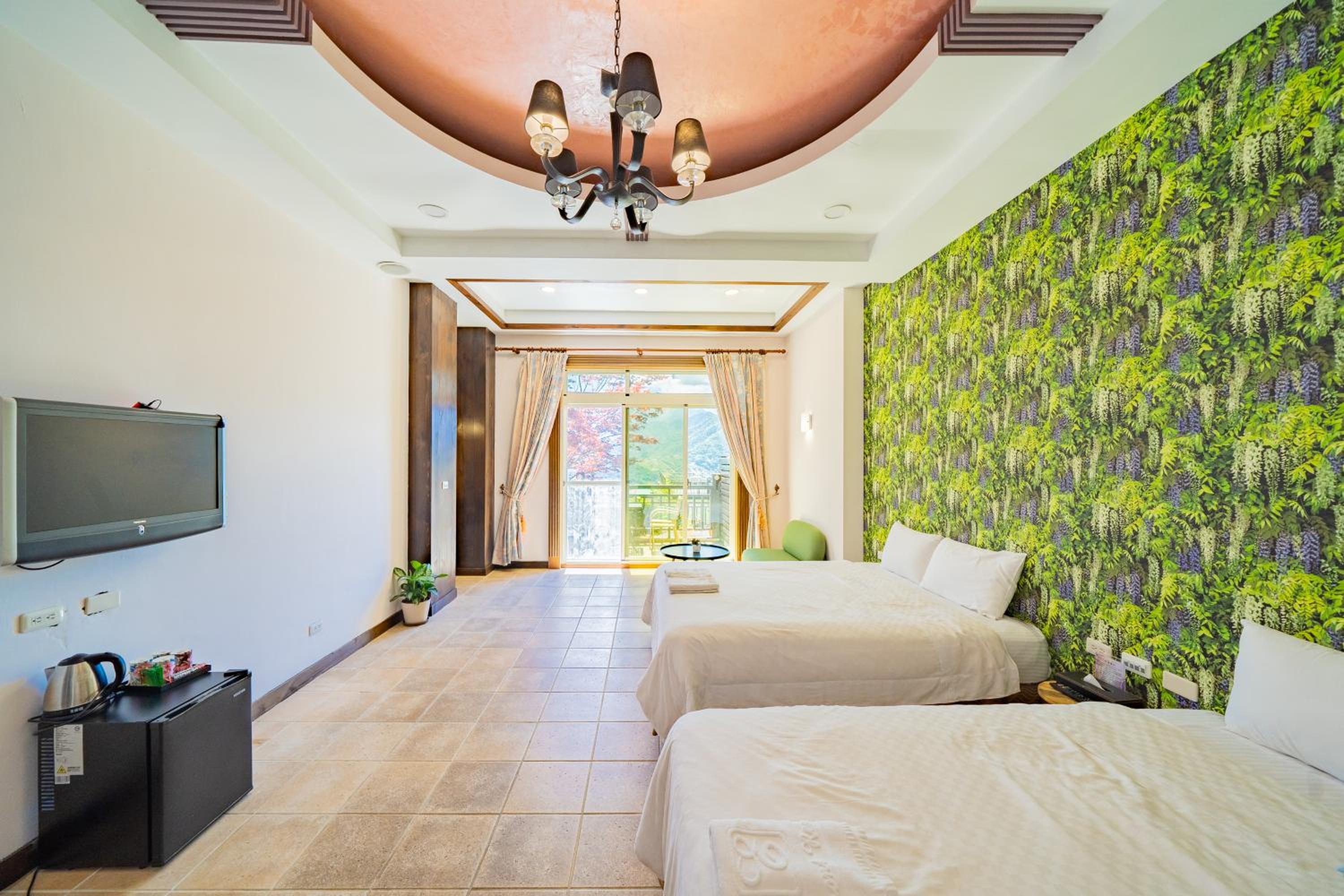 Quadruple Room with Terrace photo 3