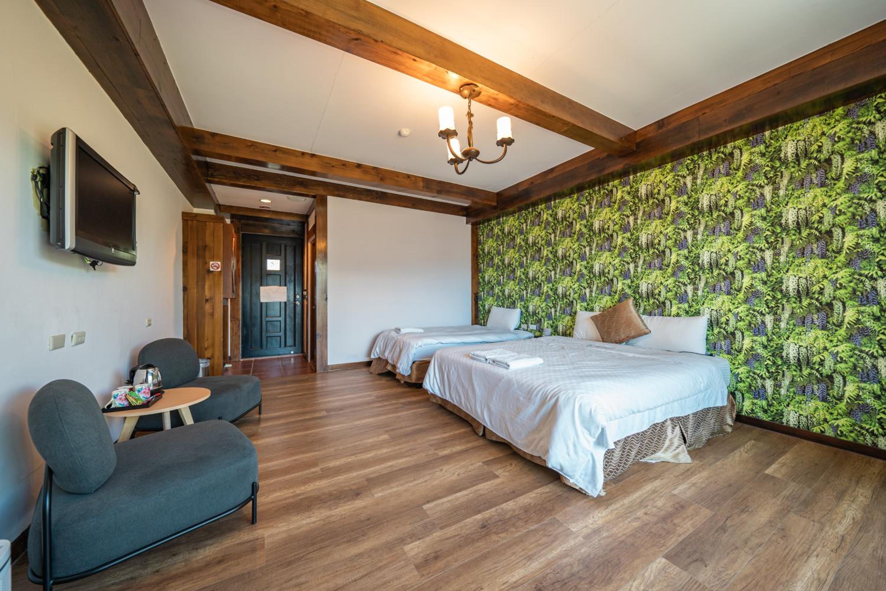 Triple Room with Mountain View
