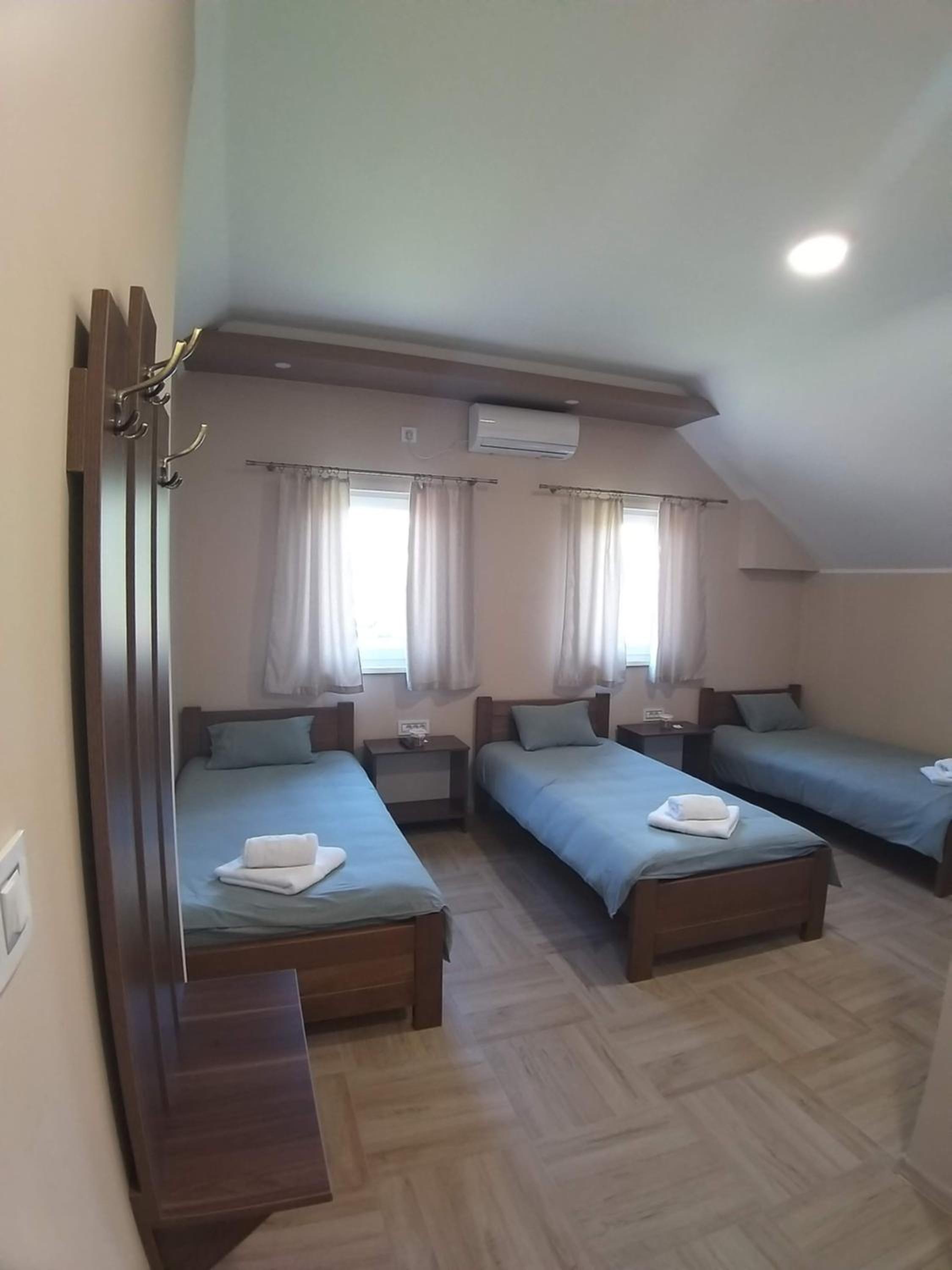 Triple Room photo 2