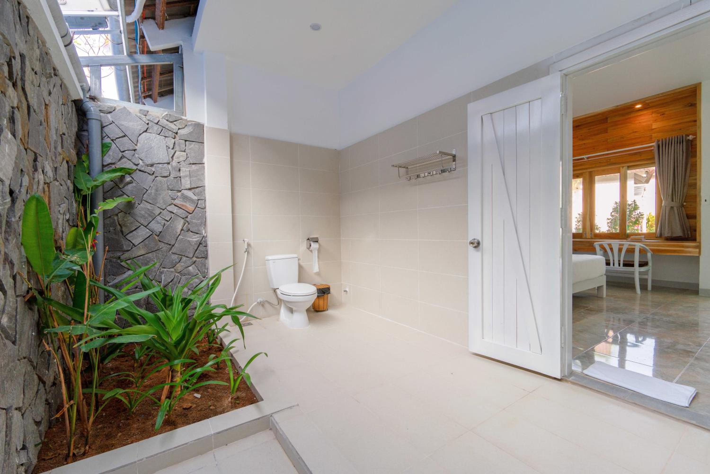 Standard Double Room - Photo 4