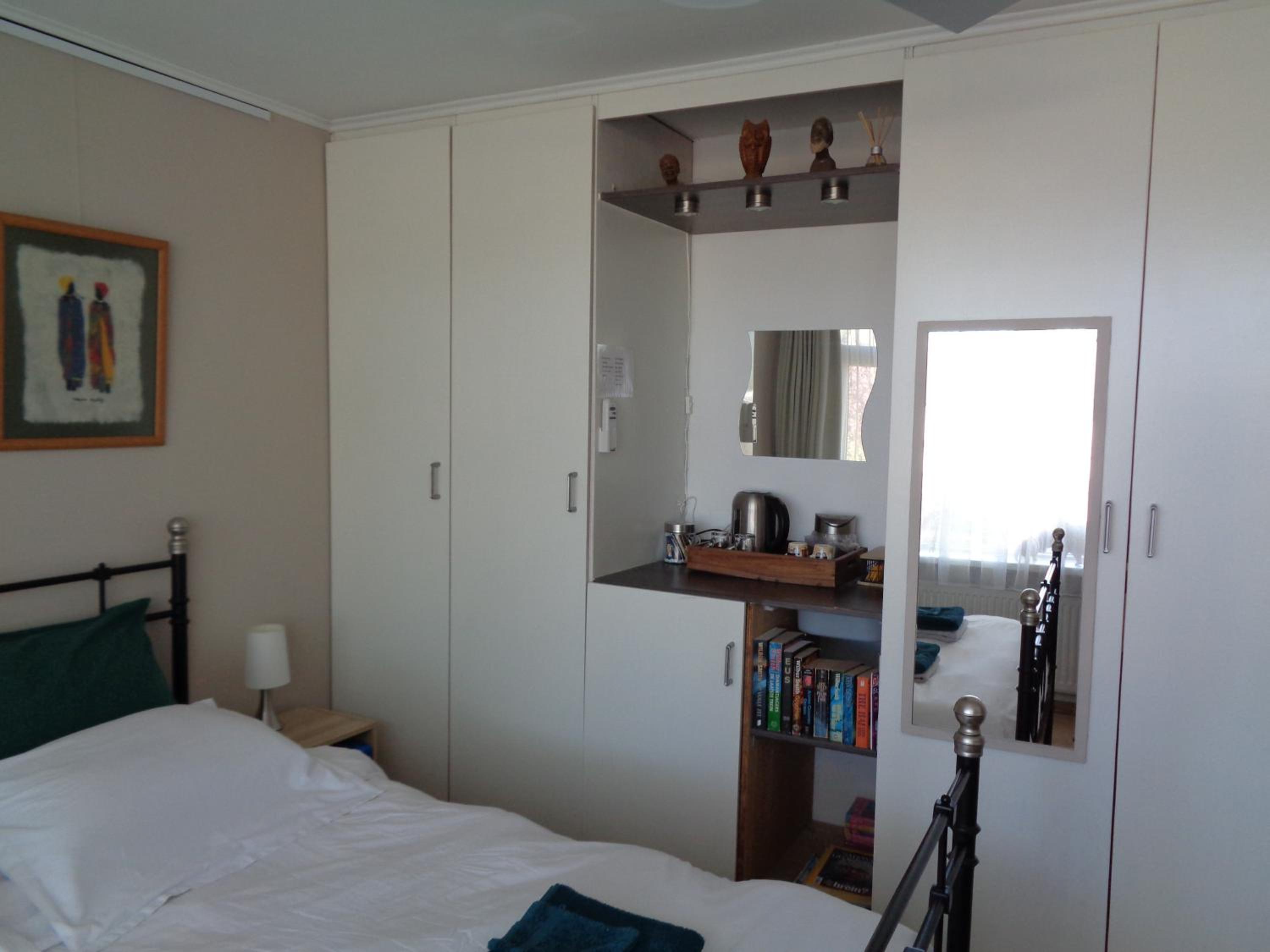 Standard Queen Room photo 1