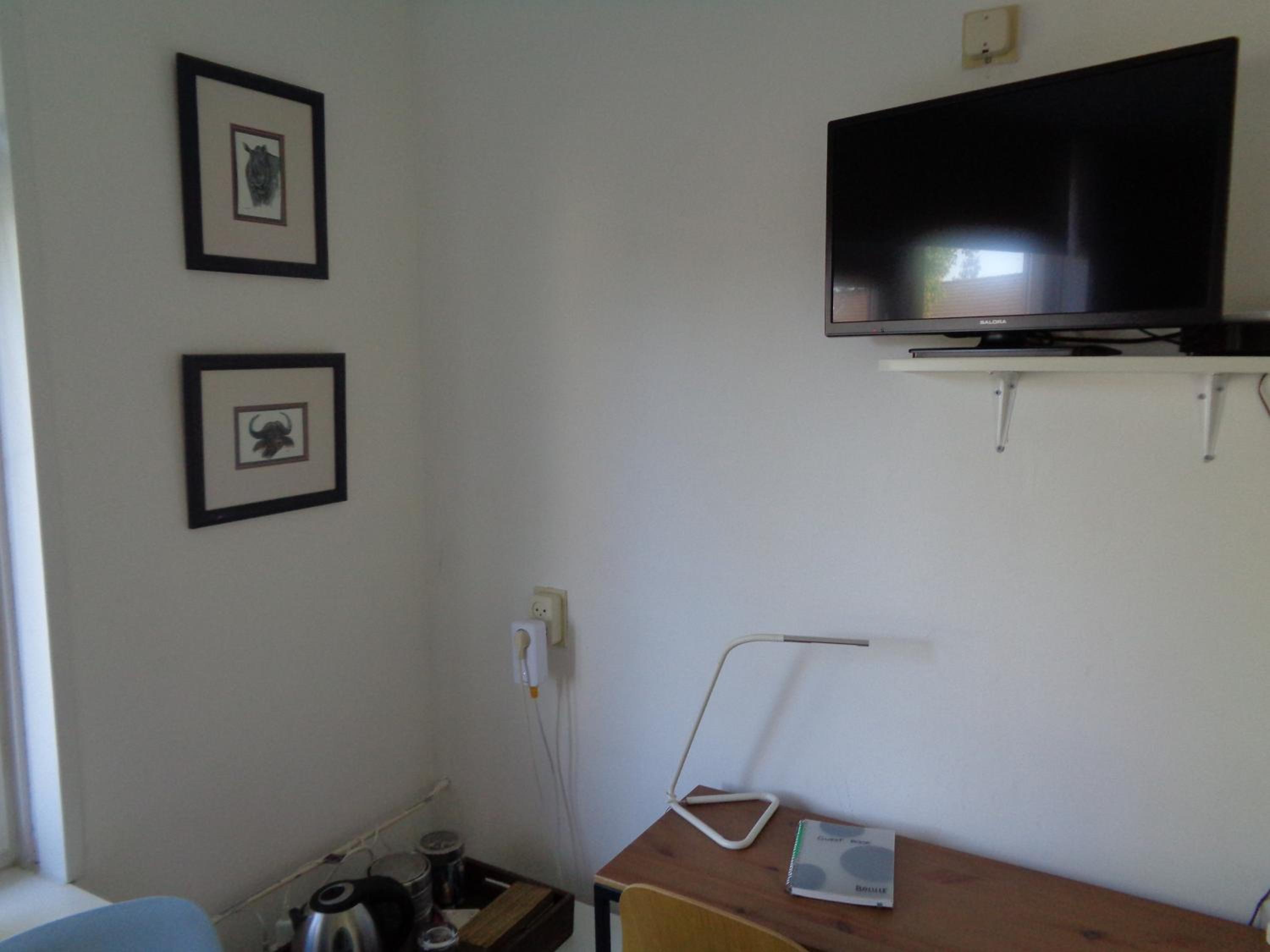 Small Single Room photo 1