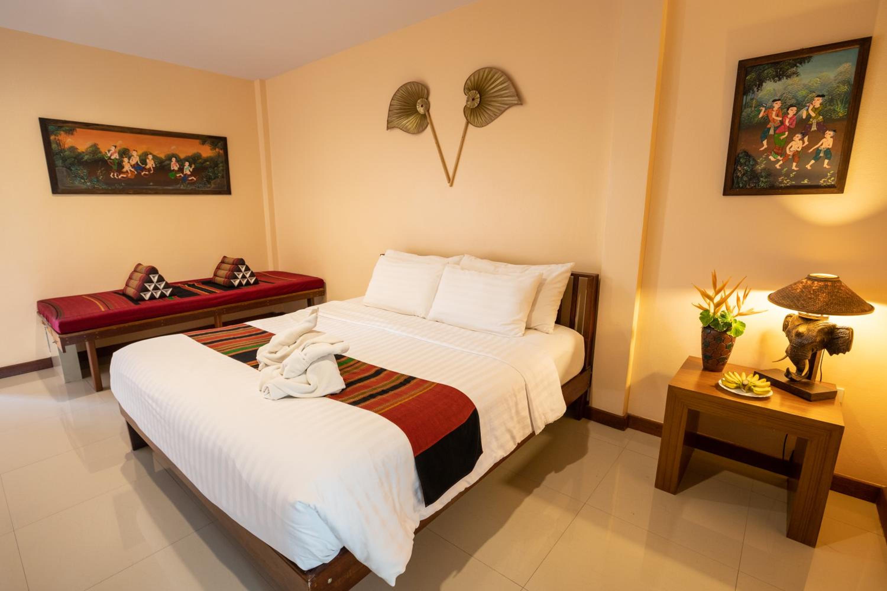 Deluxe Double or Twin Room photo 1
