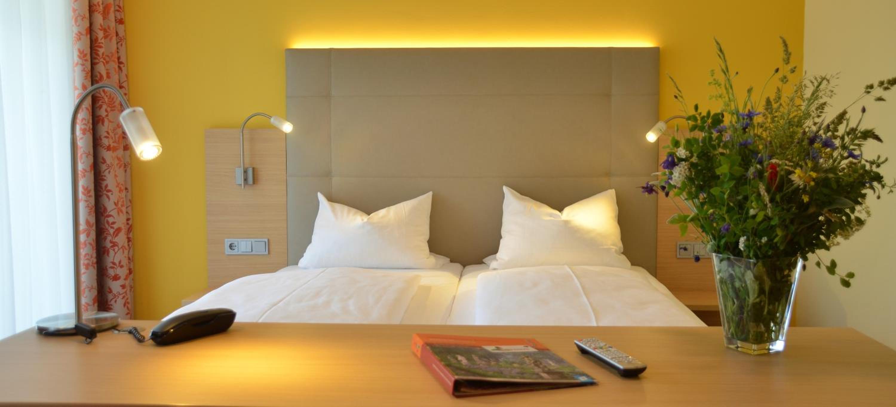 Premium Double Room with Balcony/Terrace - Photo 12