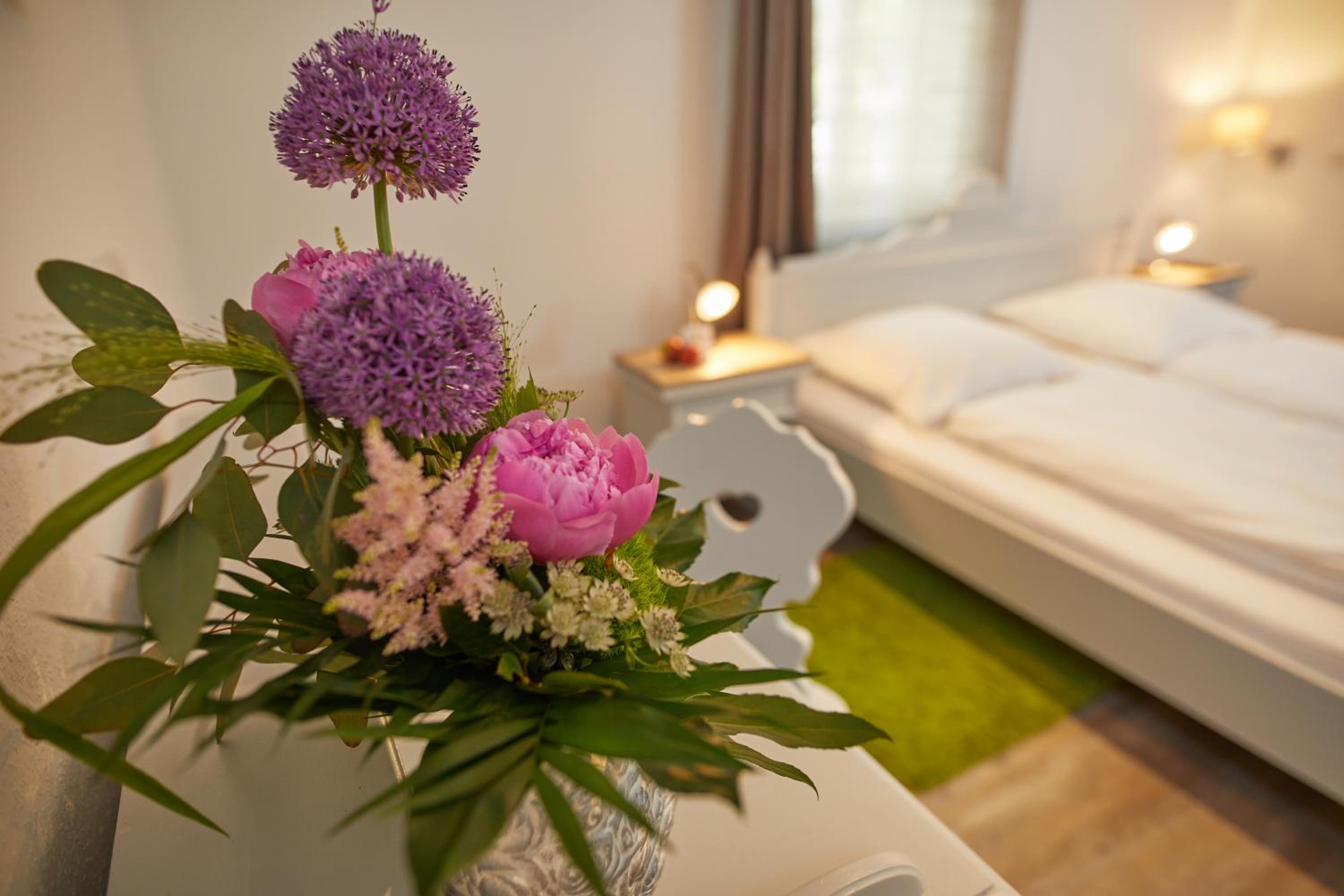 Standard Double Room - Photo 11