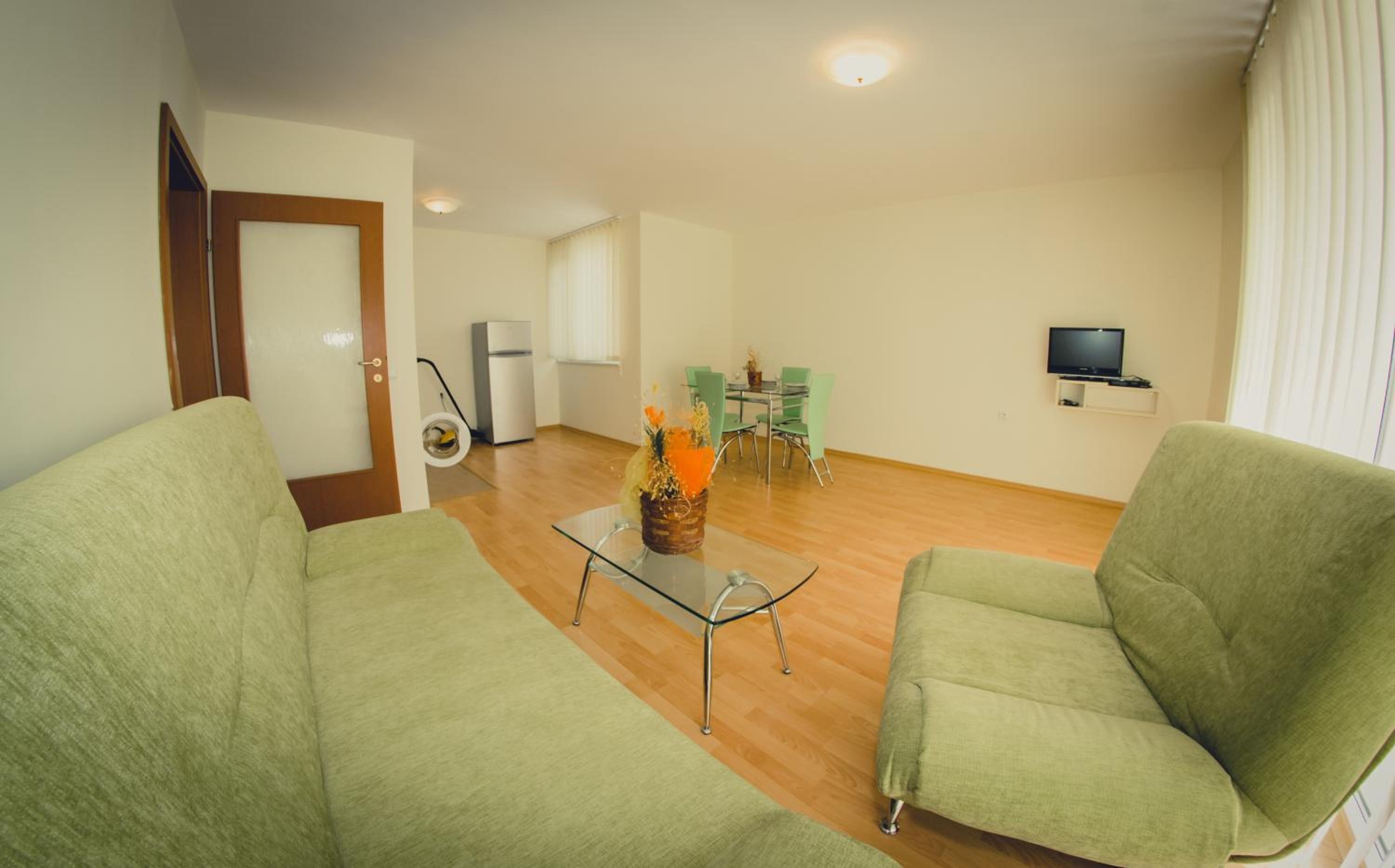 One-Bedroom Apartment with Balcony