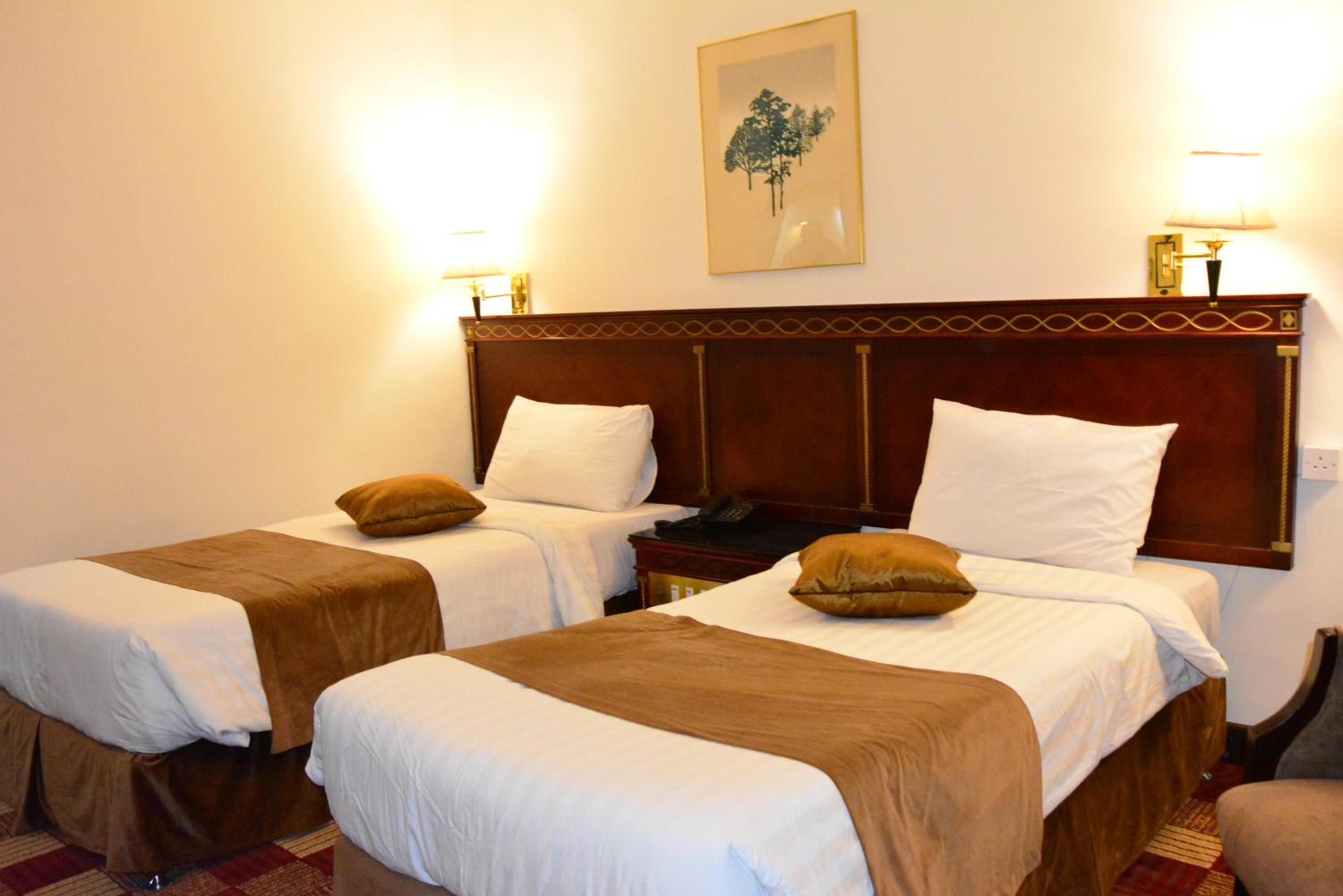 Triple Room - Photo 7