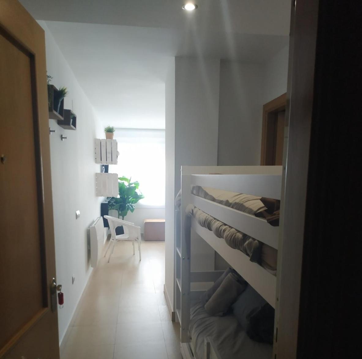 Studio (4 Adults) - Photo 16