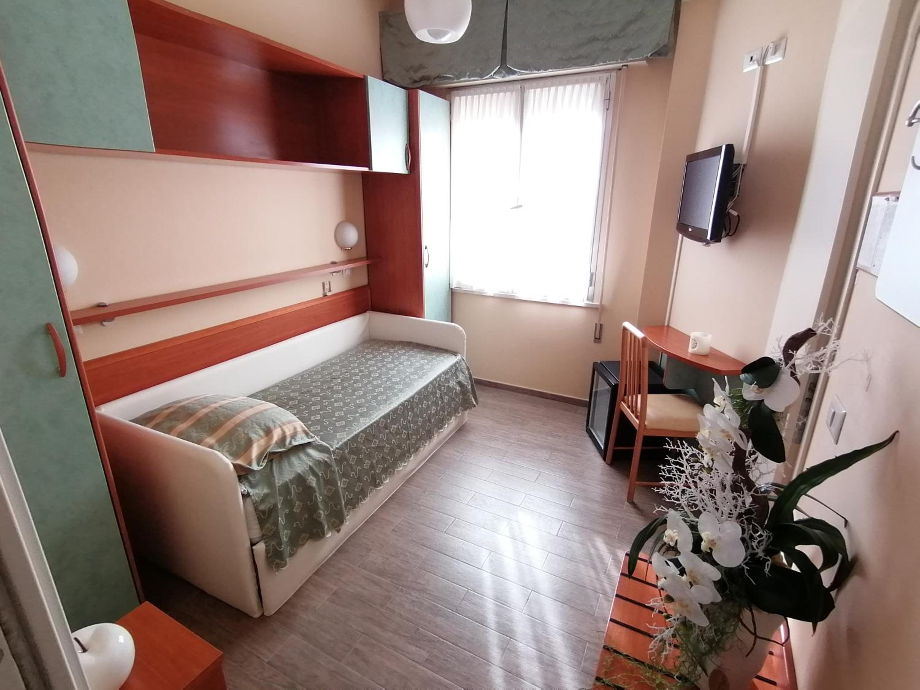Single Room photo 1