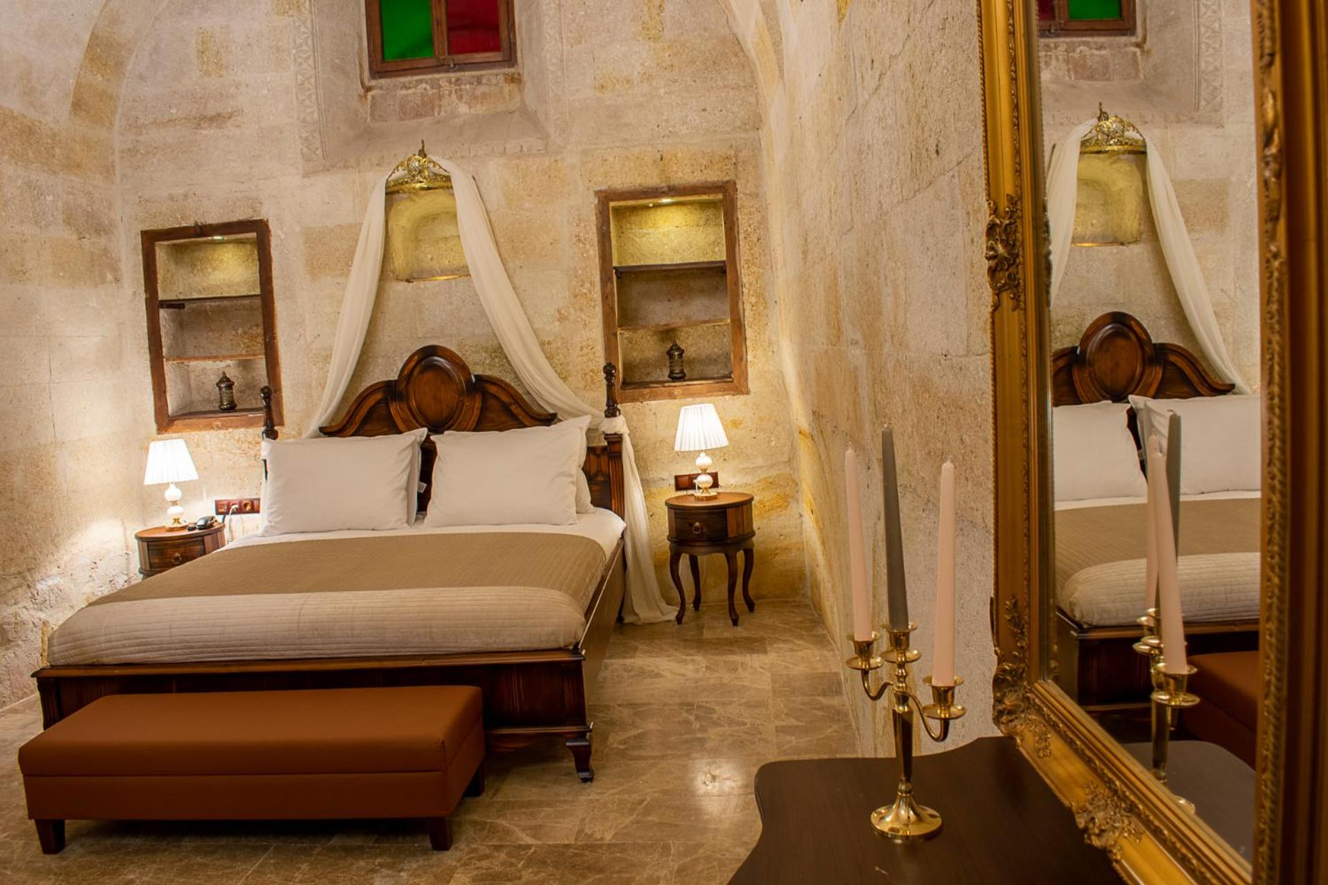 Superior Suite - Photo 3