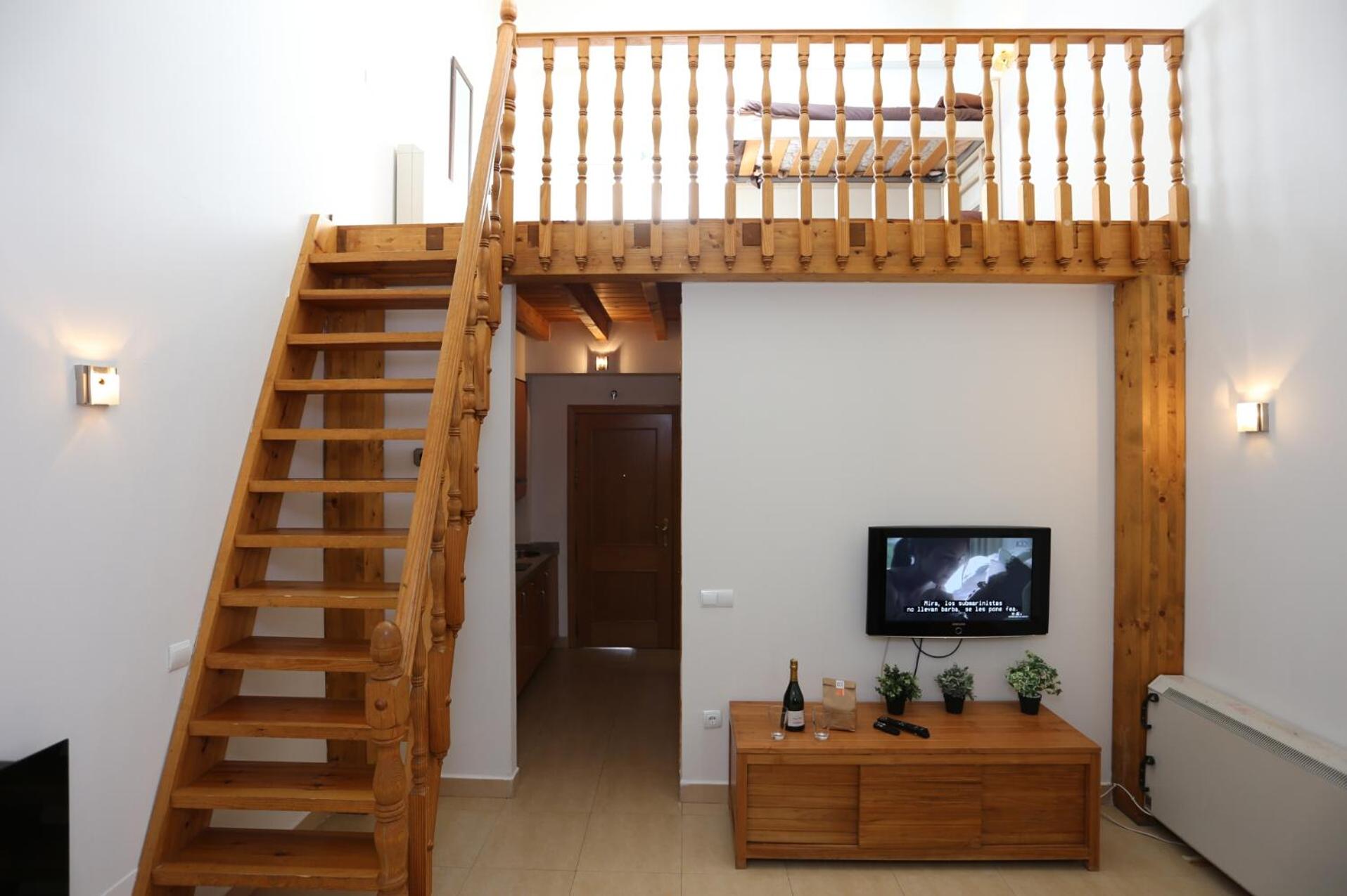 Deluxe Studio - Photo 12