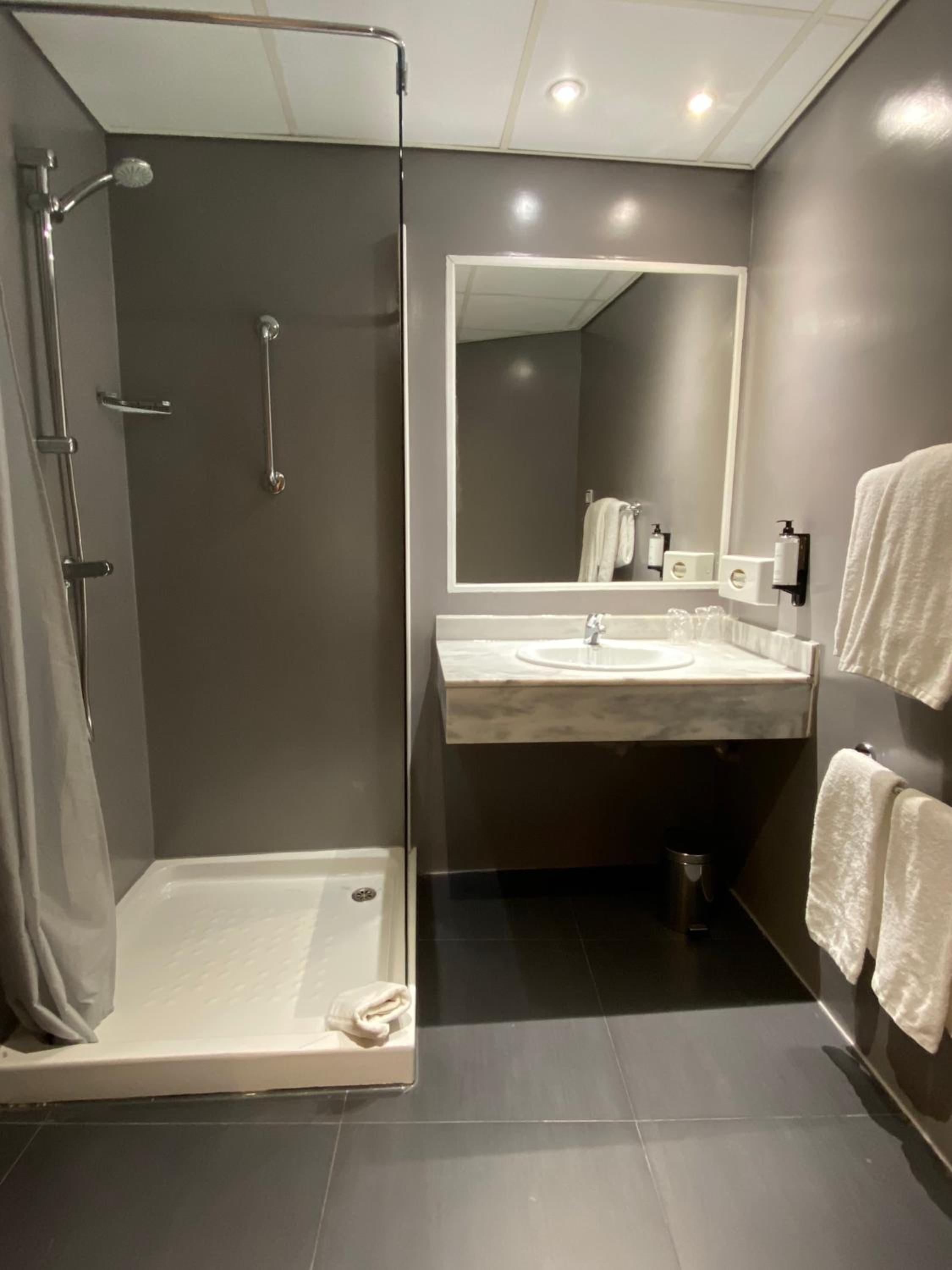 Standard Twin Room - Free Breakfast - Photo 4