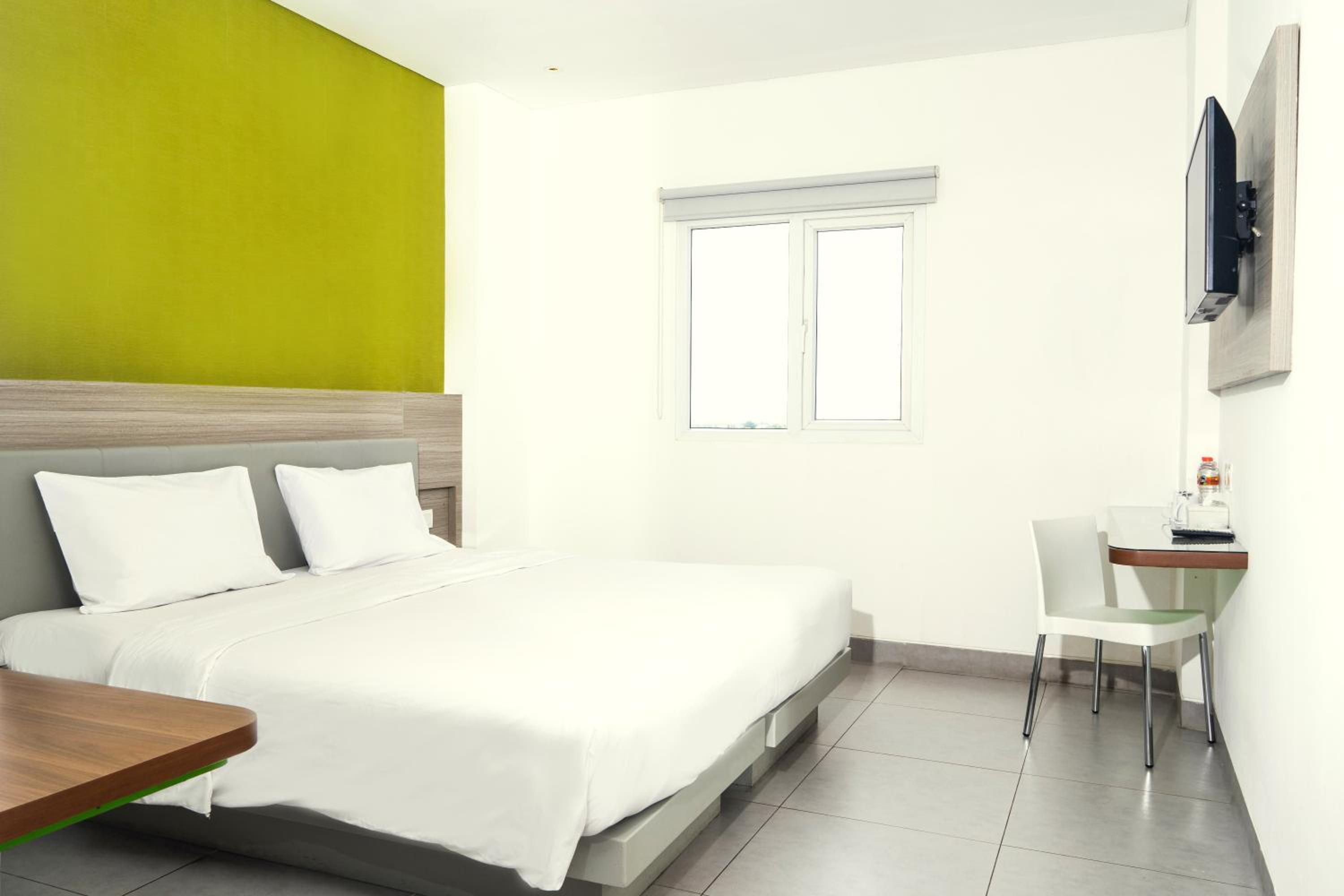 Standard Queen Room - Photo 1