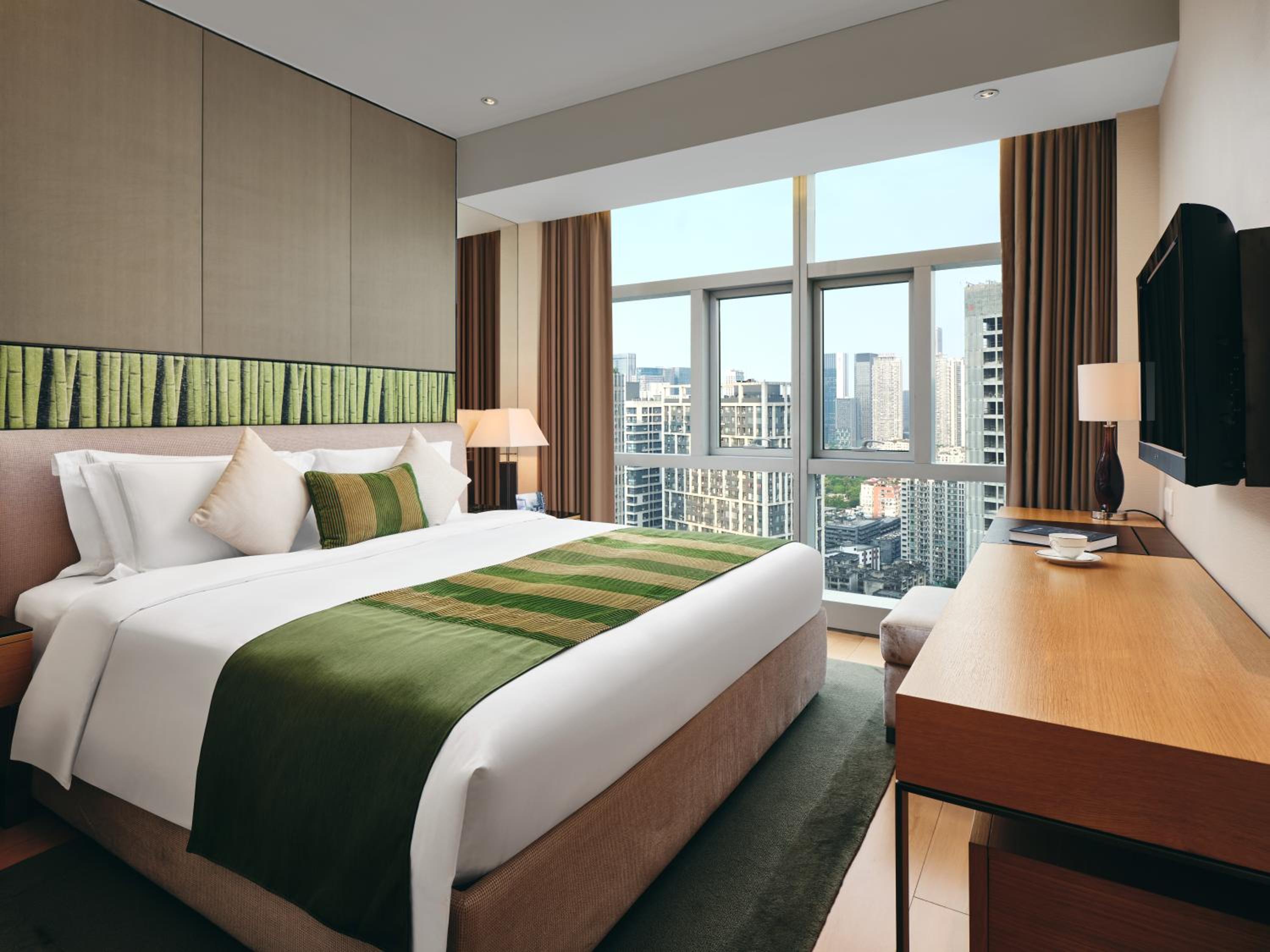 One Bedroom Suite - Photo 4