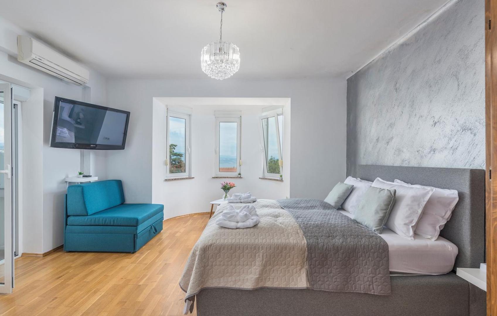 Studio Apartment with Sea View - Photo 1